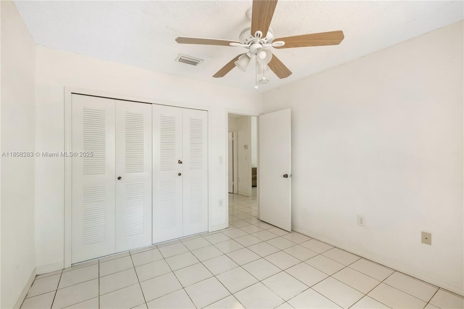 SUPERIOR HOMES ESTATES 1S - Residential Lease