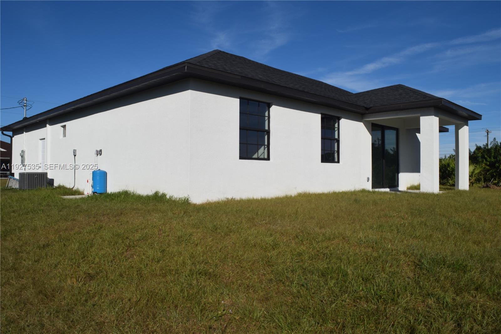 UNIT 10 BLK 87 PB 15 PG 68 - Residential