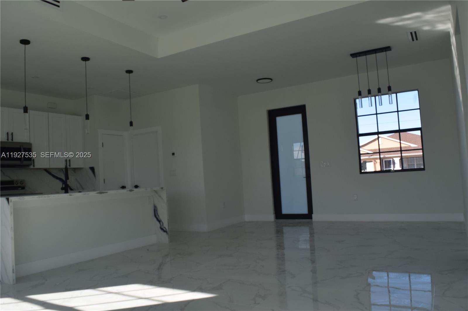 UNIT 10 BLK 87 PB 15 PG 68 - Residential