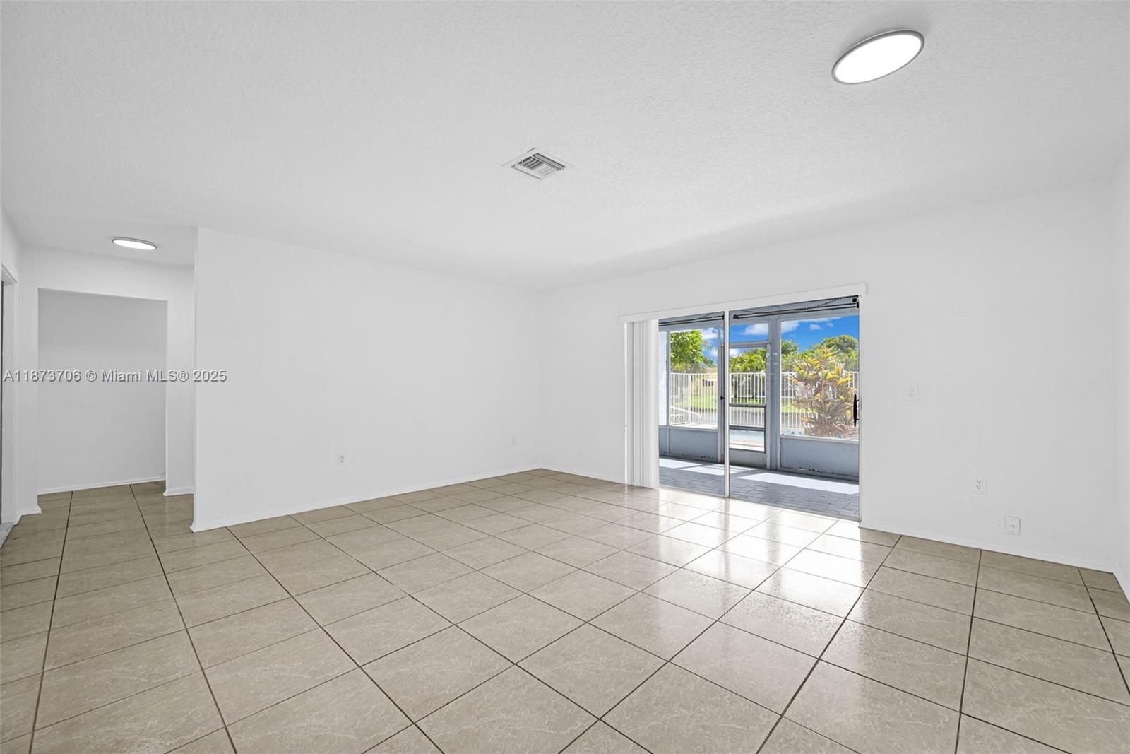 SUNRISE GOLF VILLAGE SEC - Residential