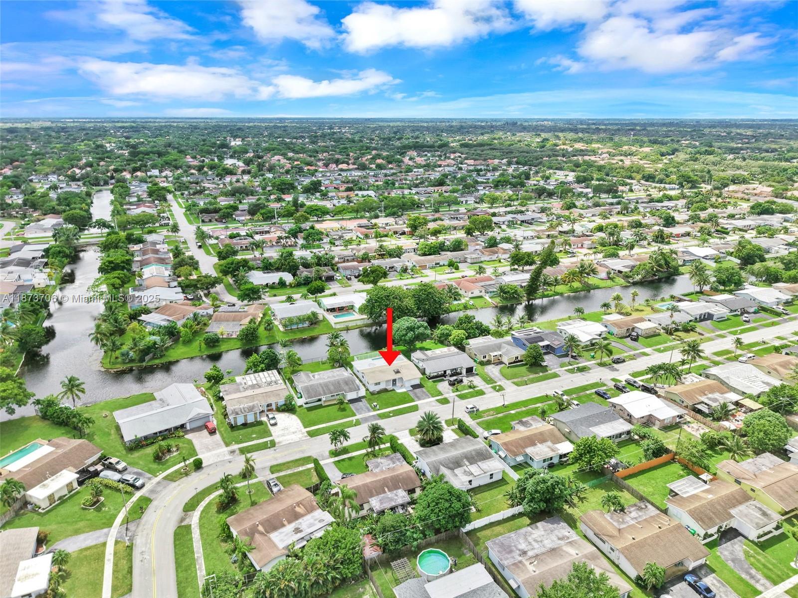 SUNRISE GOLF VILLAGE SEC - Residential