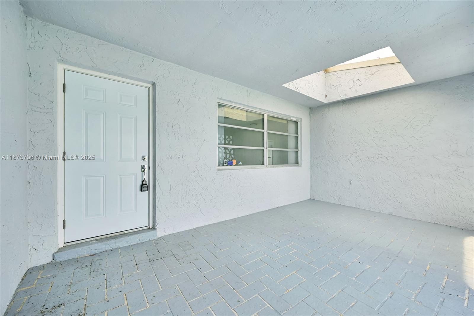 SUNRISE GOLF VILLAGE SEC - Residential