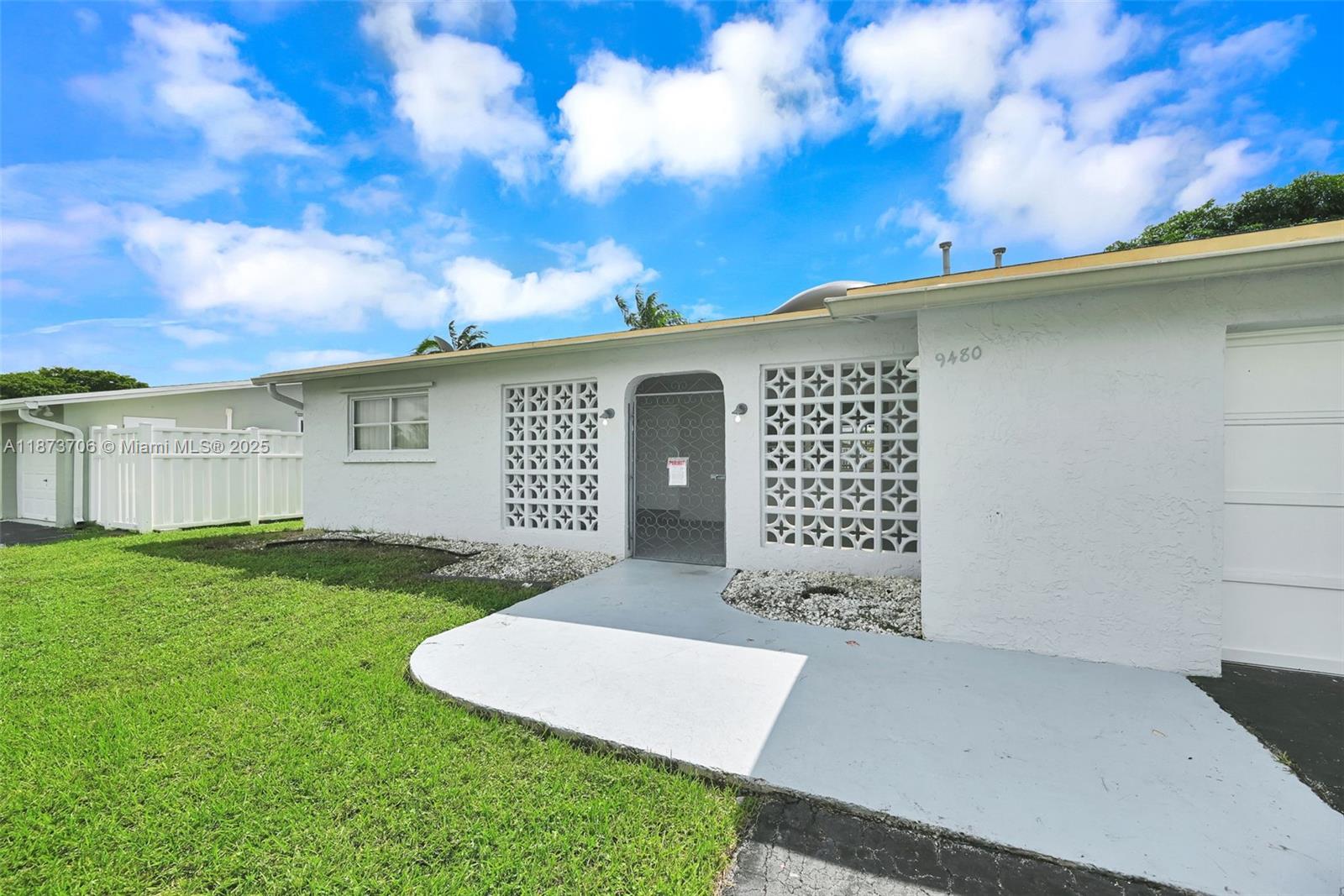 SUNRISE GOLF VILLAGE SEC - Residential