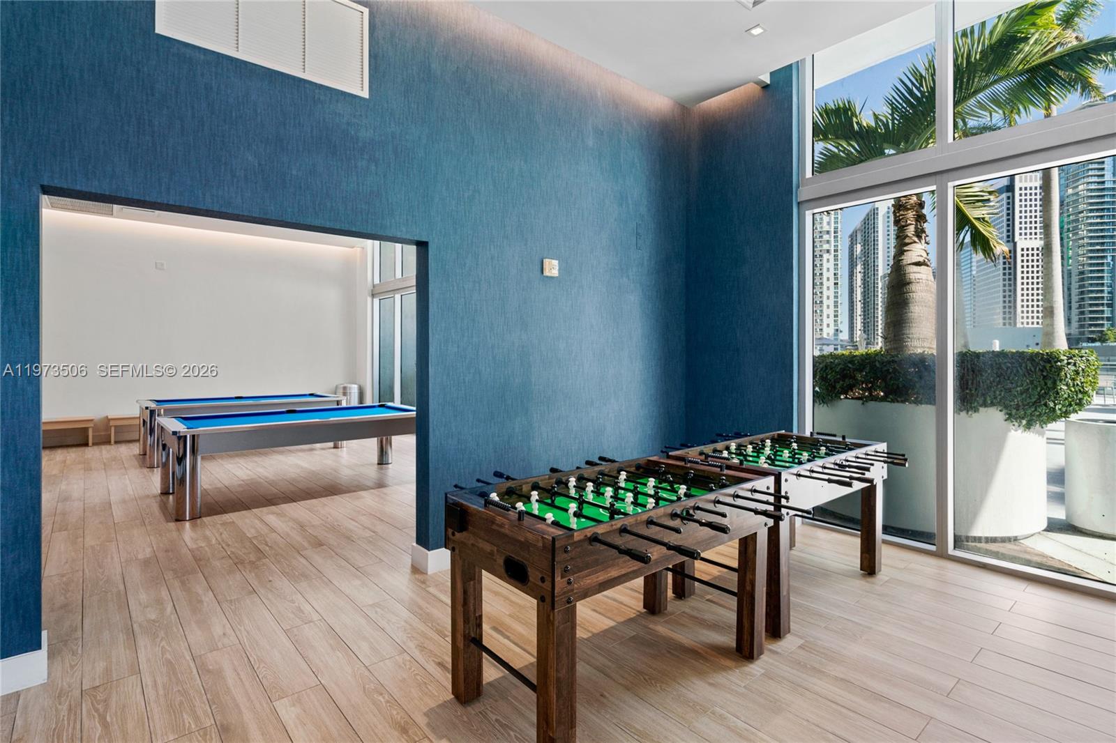 IVY CONDO - Residential