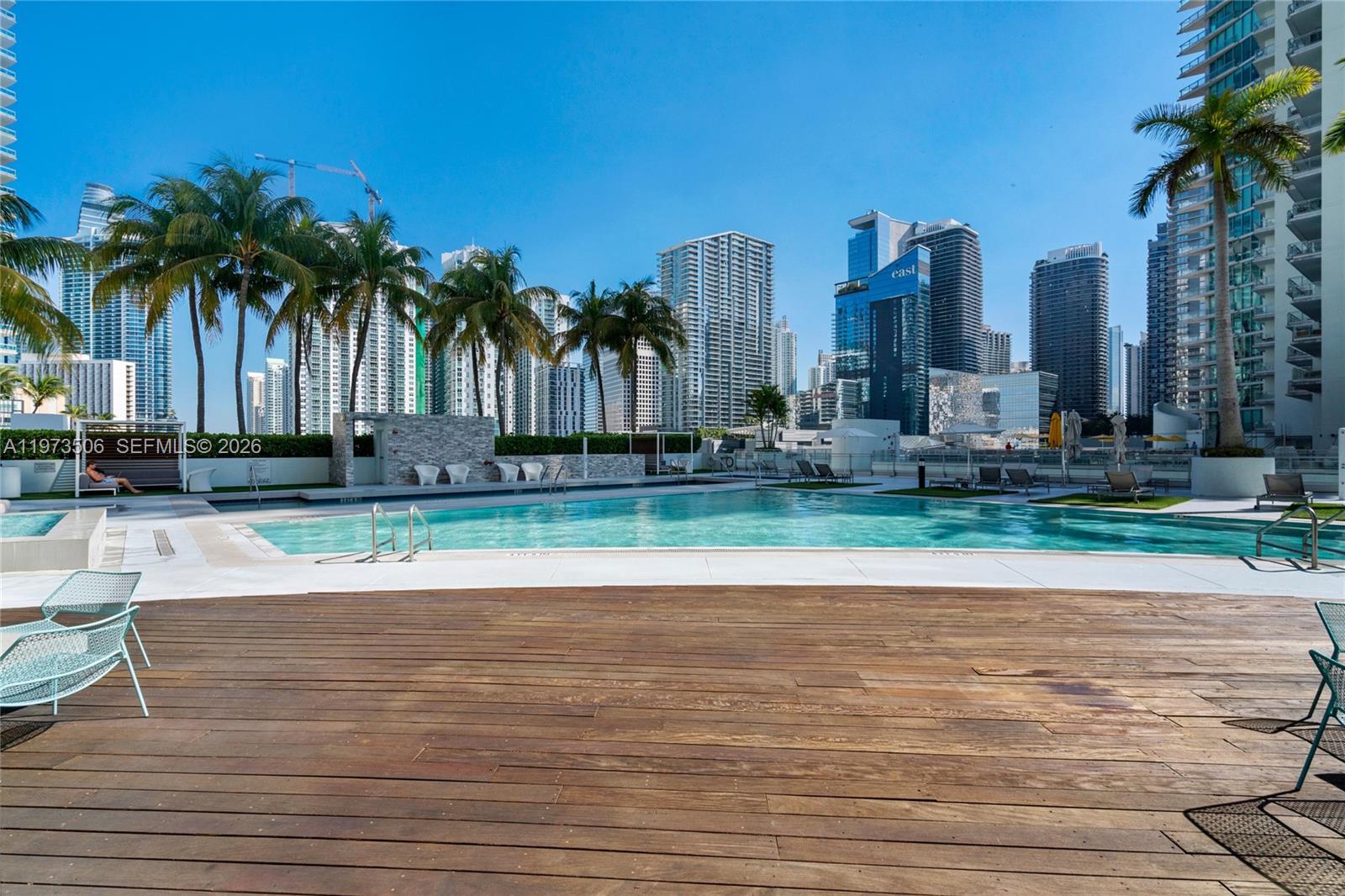 IVY CONDO - Residential