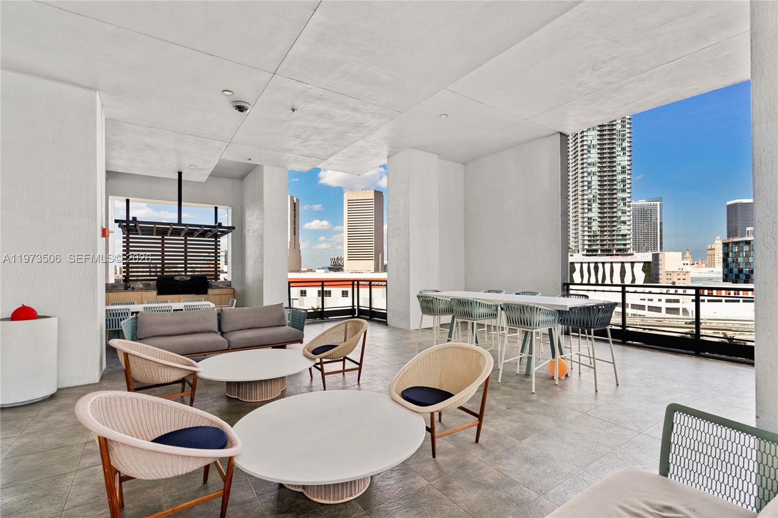 IVY CONDO - Residential