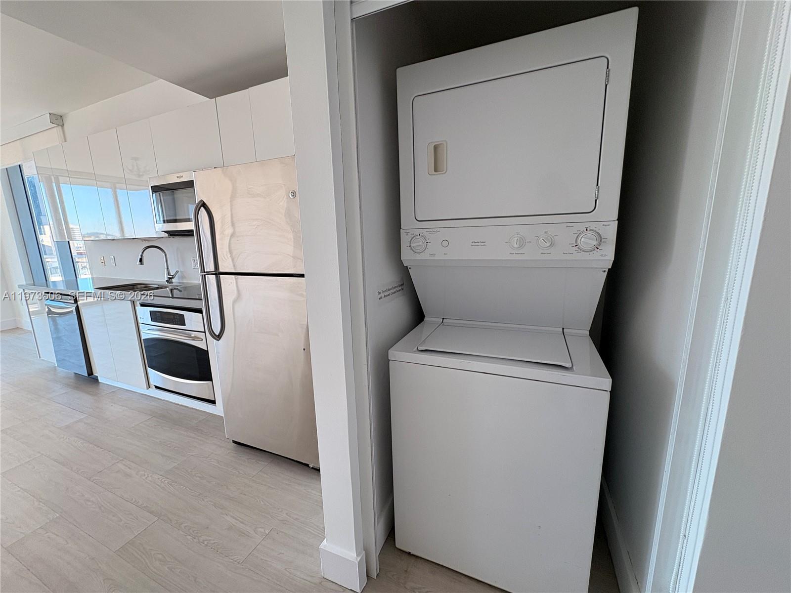 IVY CONDO - Residential