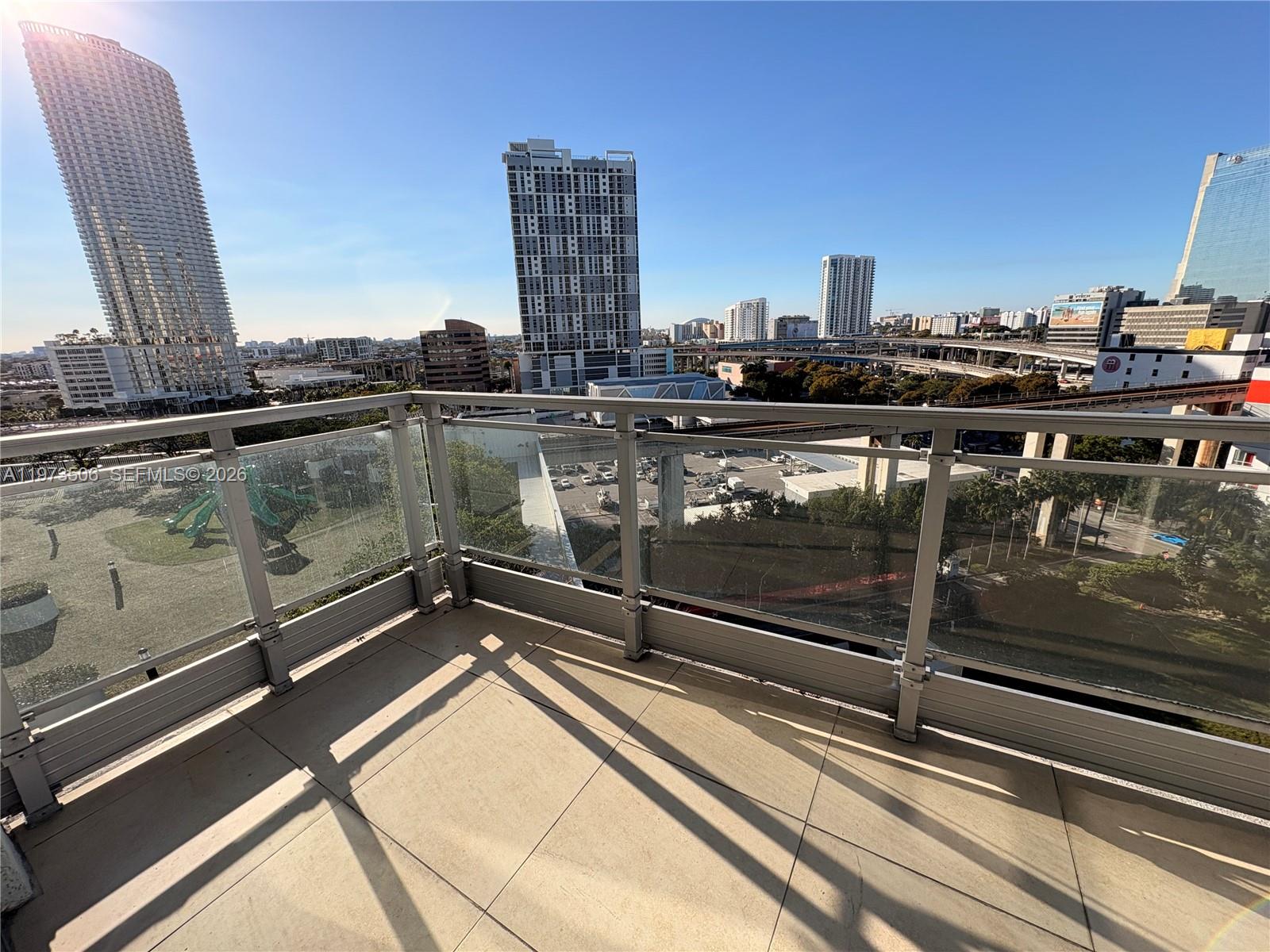 IVY CONDO - Residential