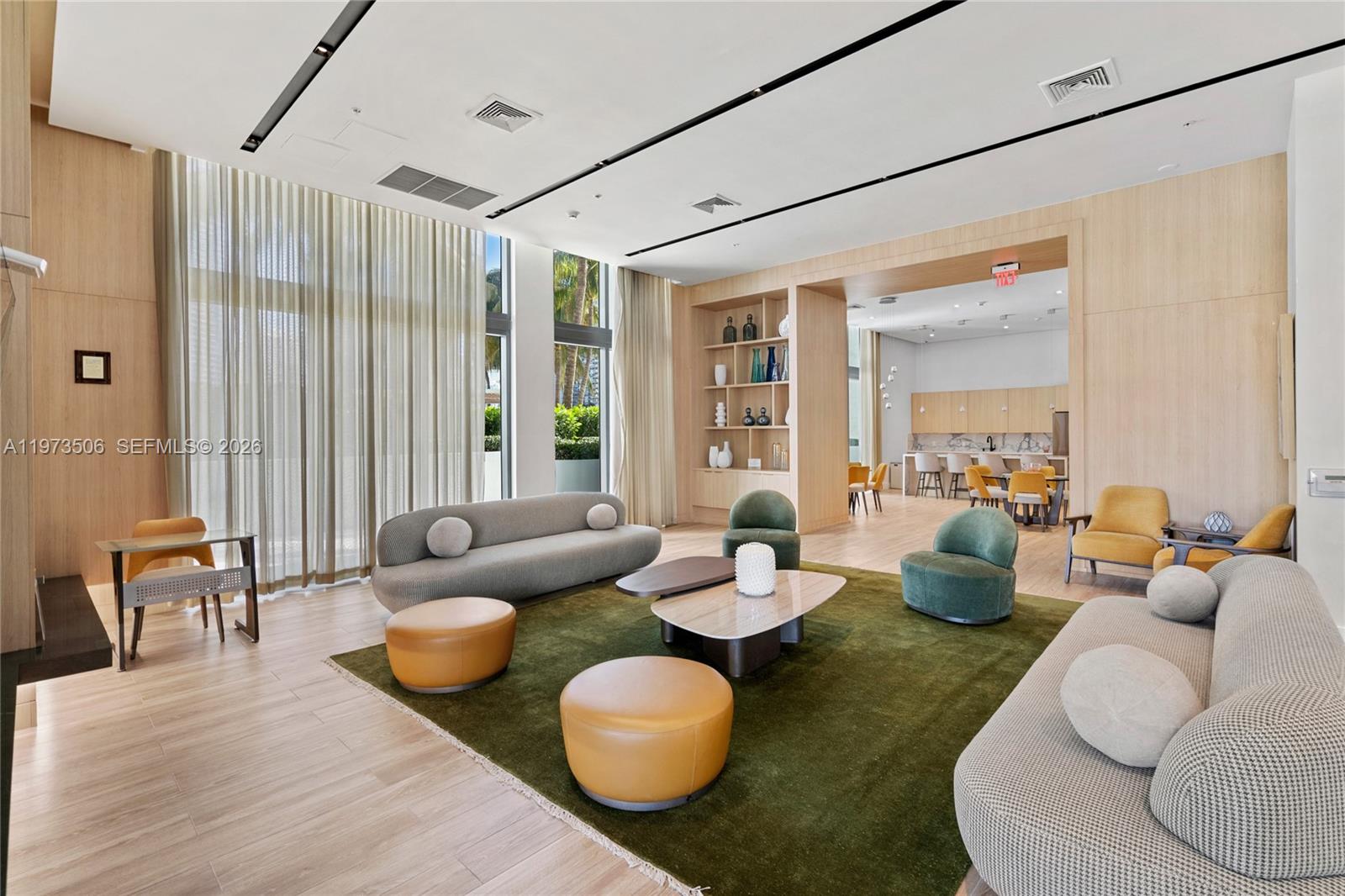 IVY CONDO - Residential