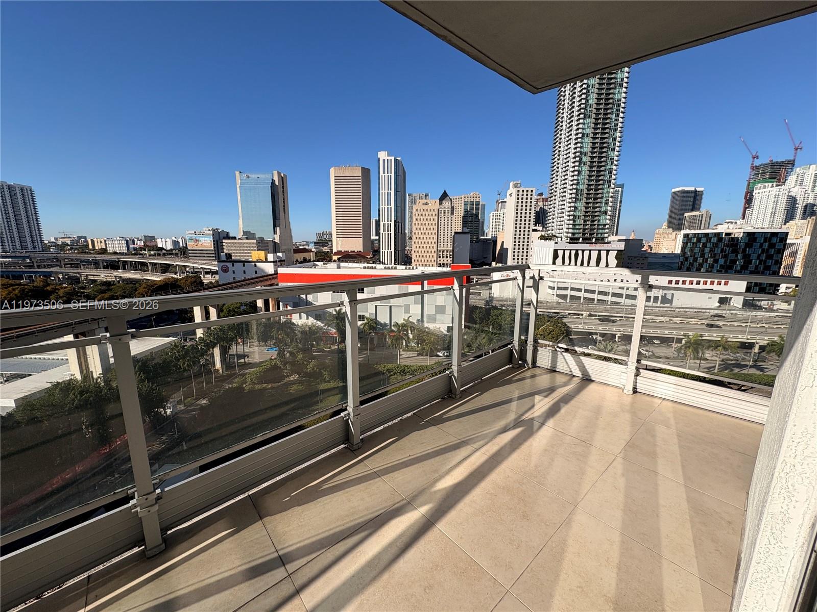 IVY CONDO - Residential