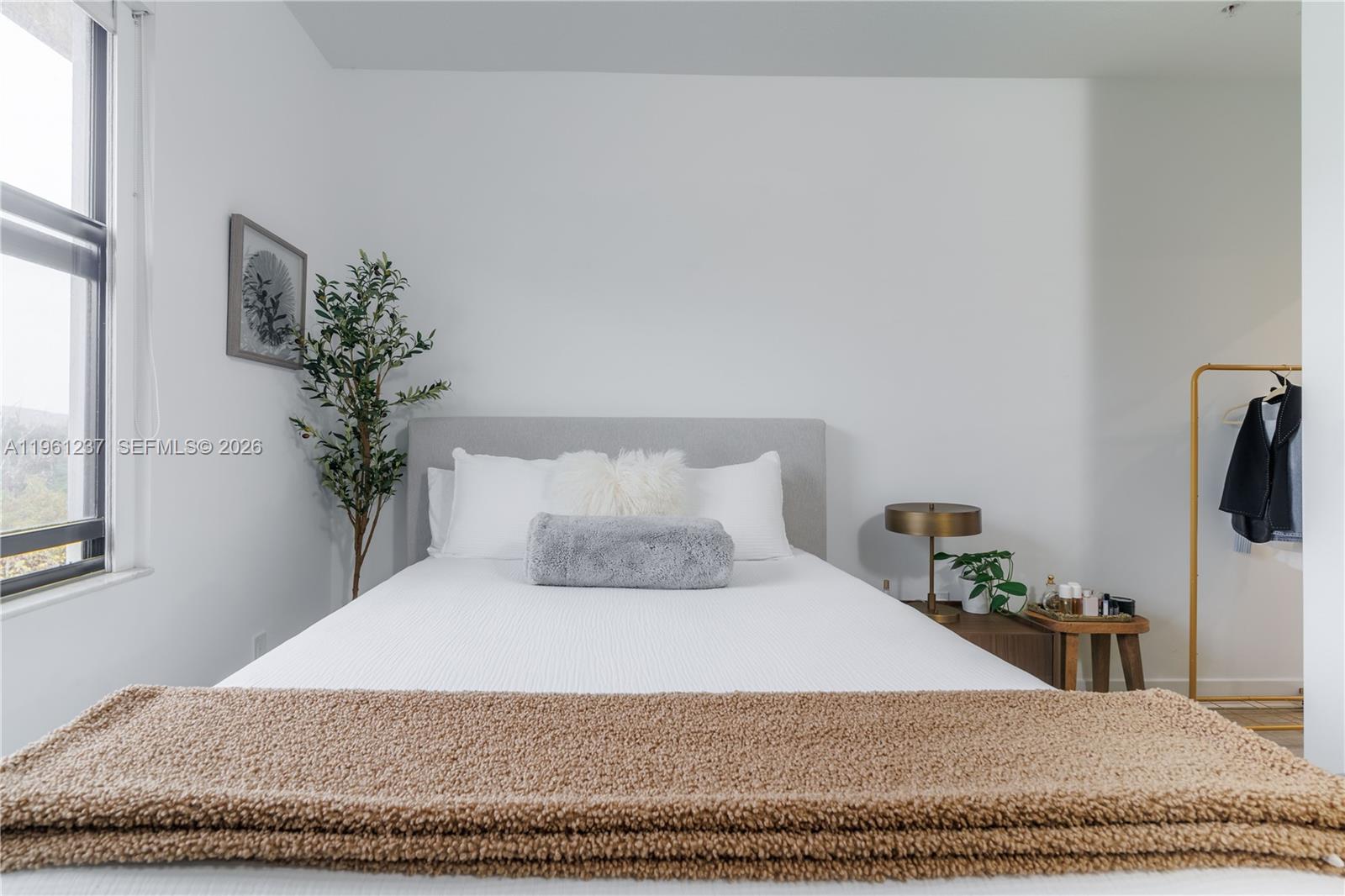 APEX AT PARK CENTRAL COND - Residential