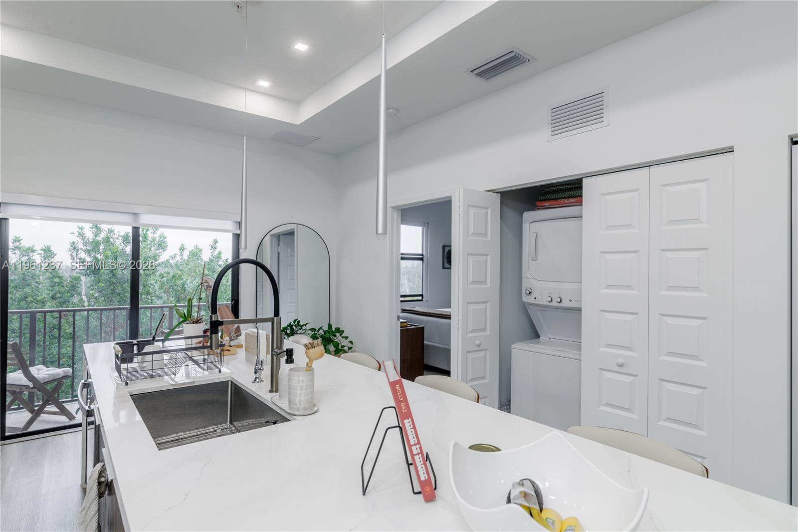 APEX AT PARK CENTRAL COND - Residential