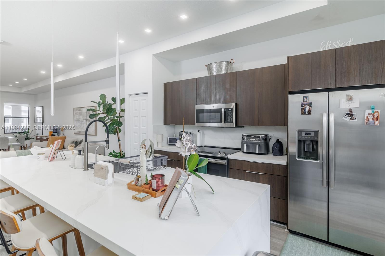 APEX AT PARK CENTRAL COND - Residential