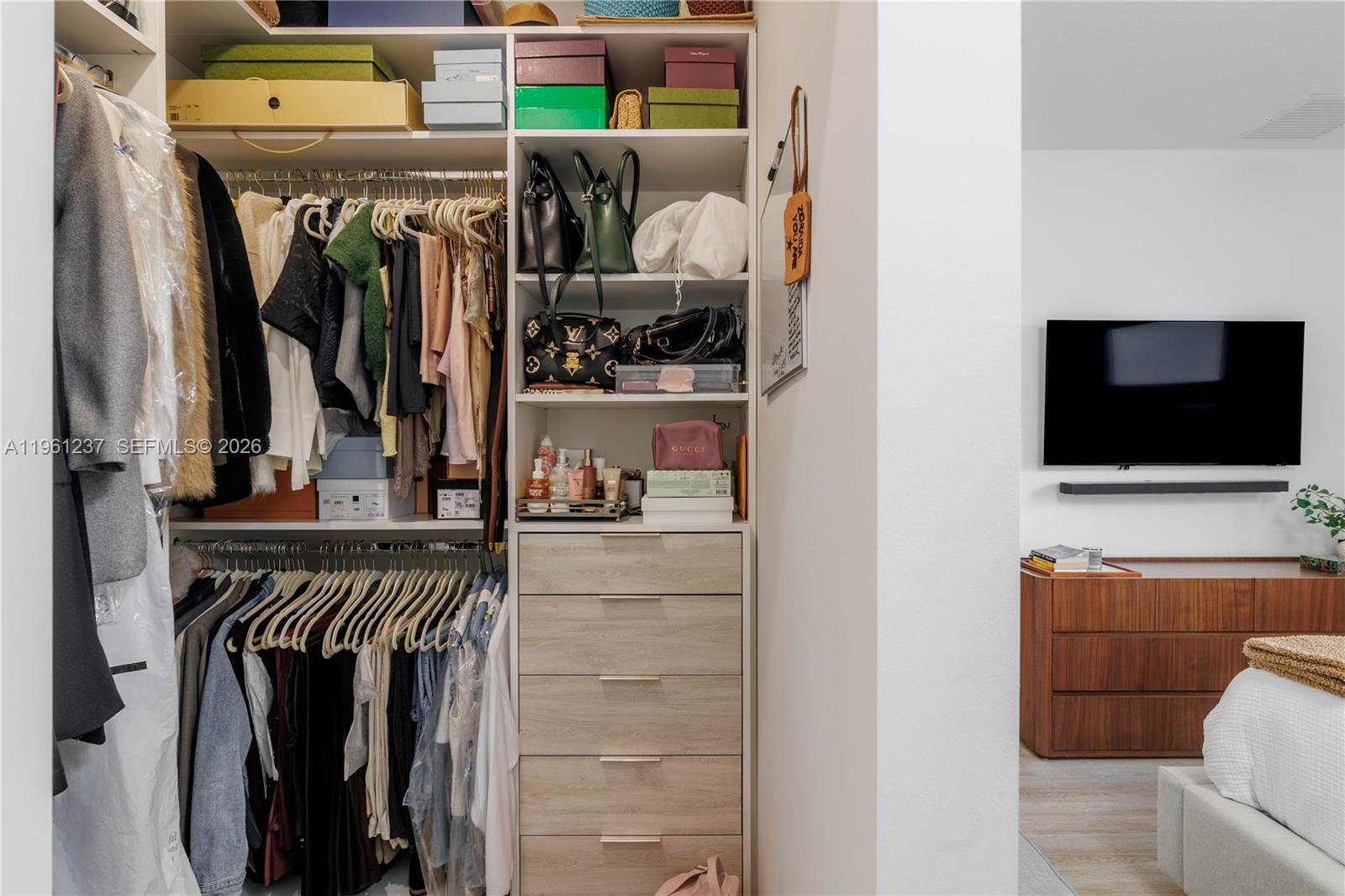 APEX AT PARK CENTRAL COND - Residential