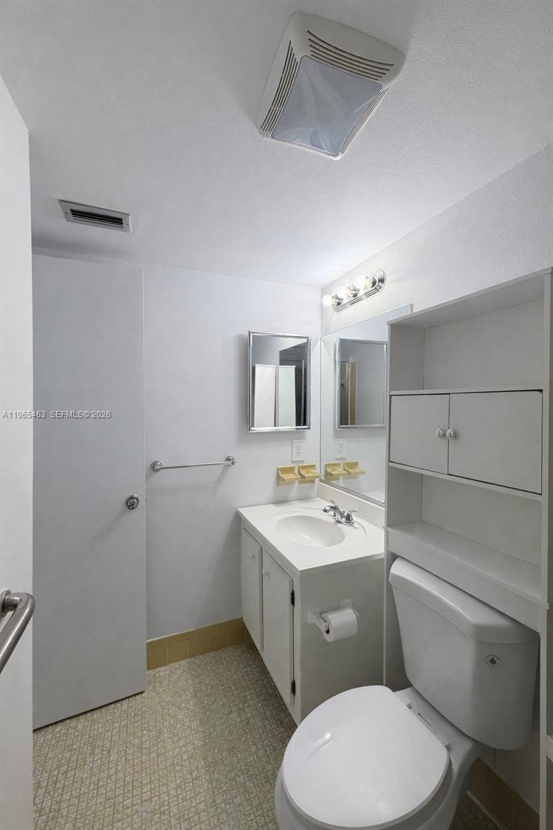 ORIOLE GARDENS TWO 58 CON - Residential