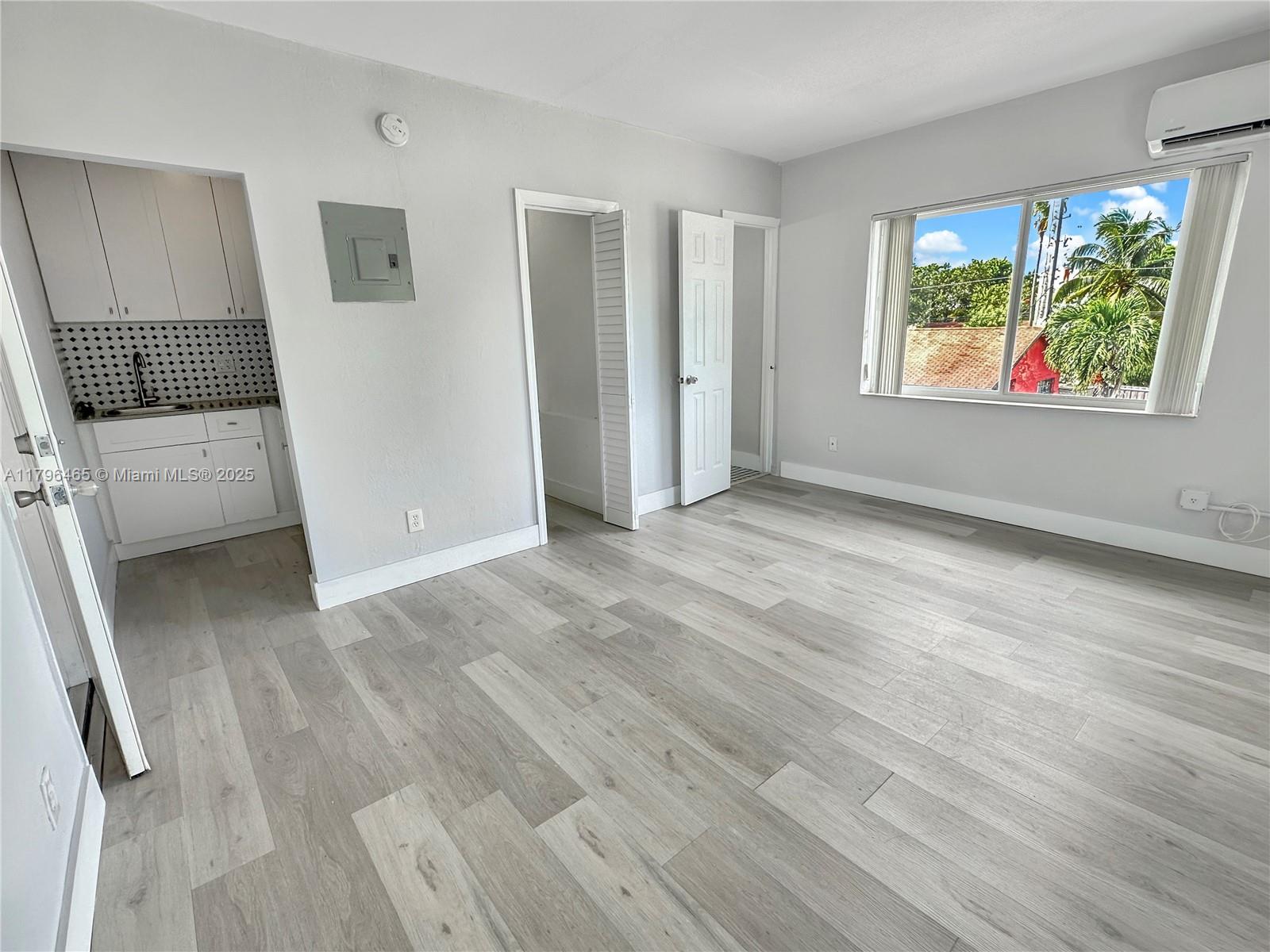 6647 Sw 59th Pl 210, South Miami, Miami-Dade County, Florida - 1 Bathrooms - 