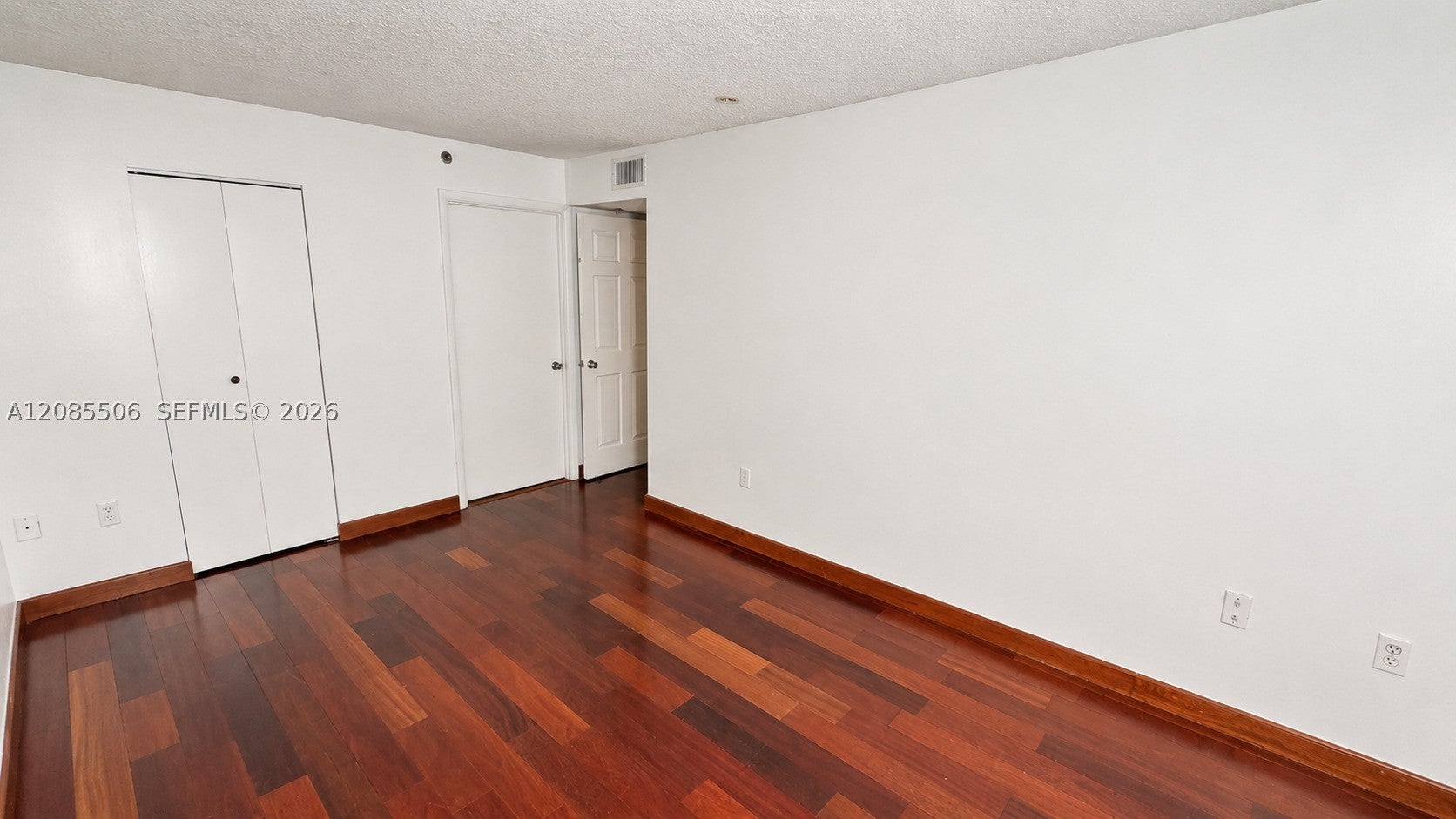104 SW 9th St 1403