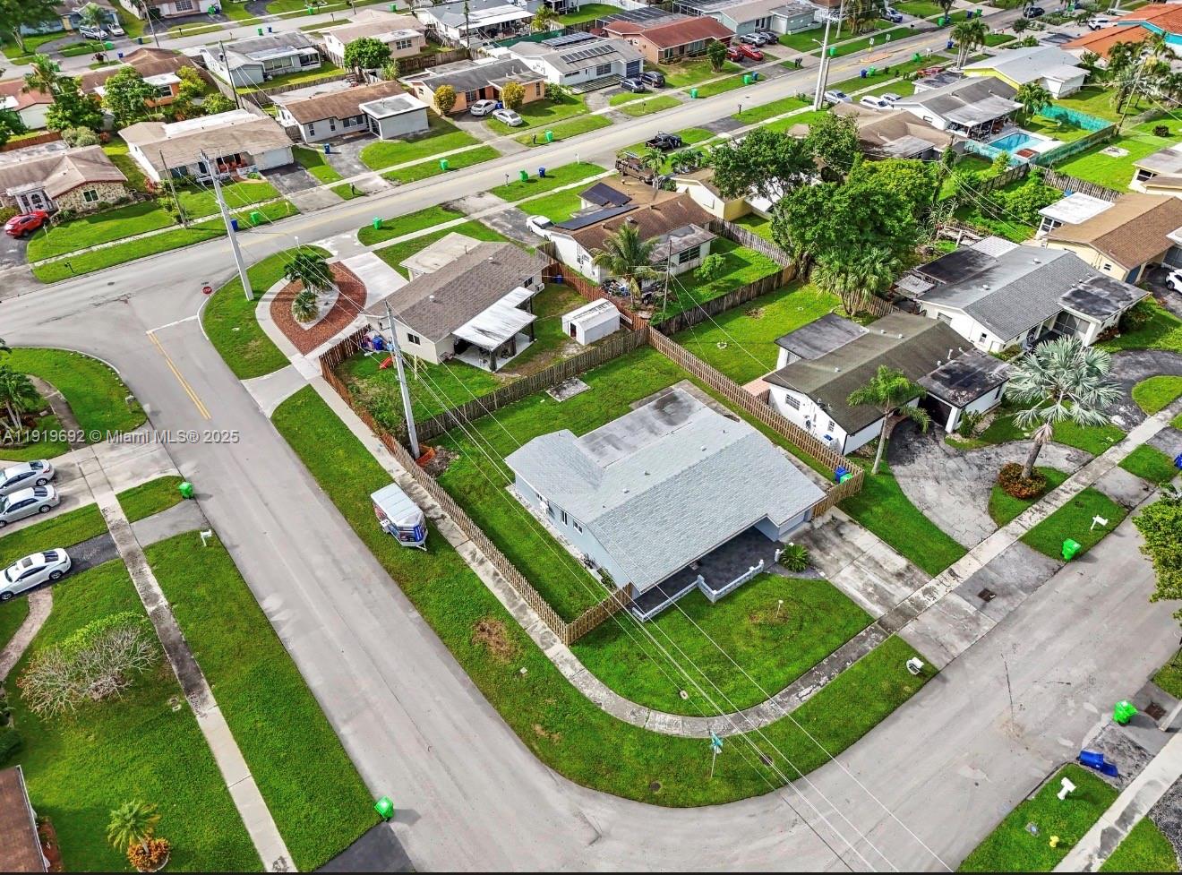 SUNRISE GOLF VILLAGE SEC - Residential Lease