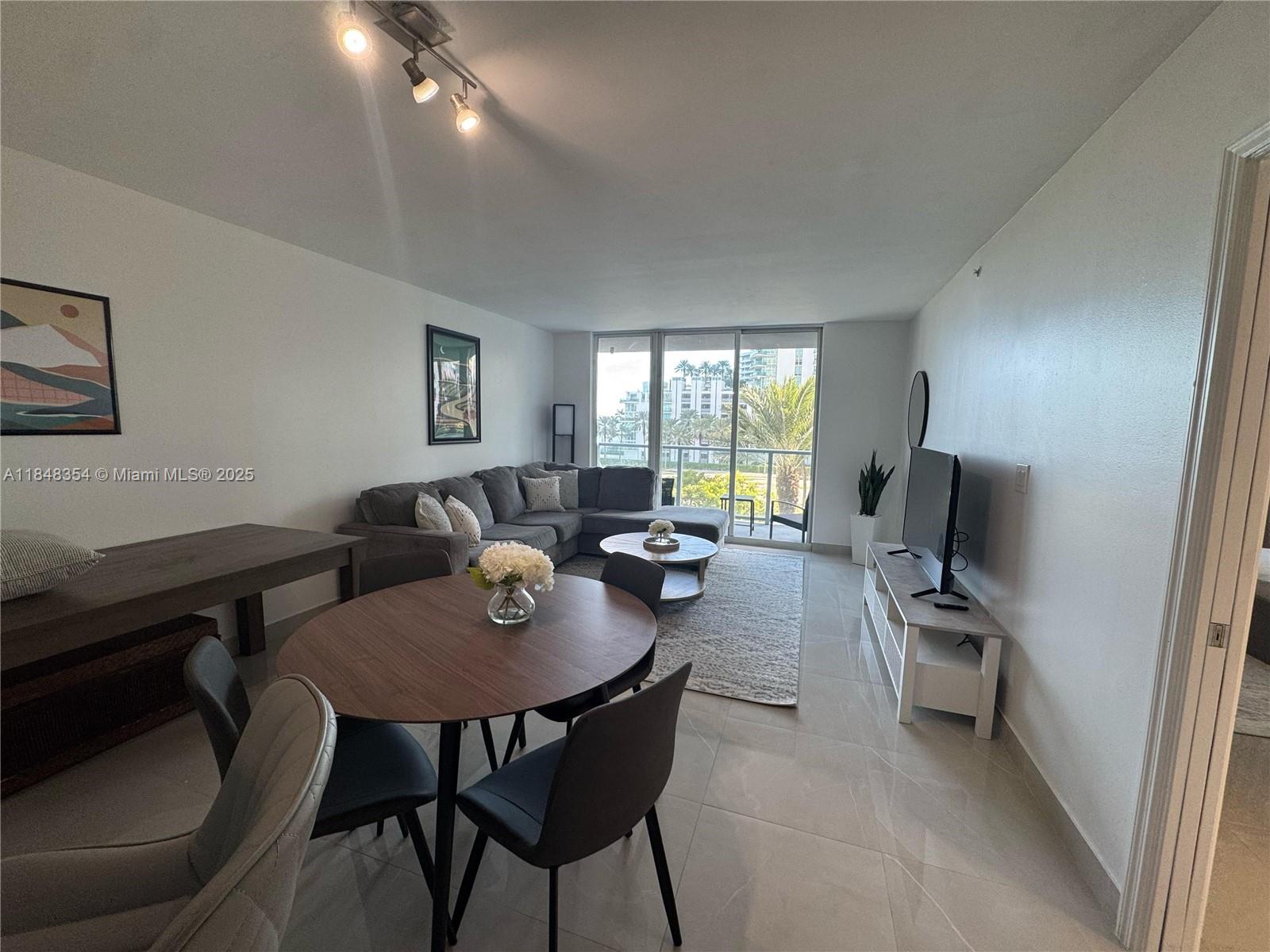 1155 Brickell Bay Dr 307
