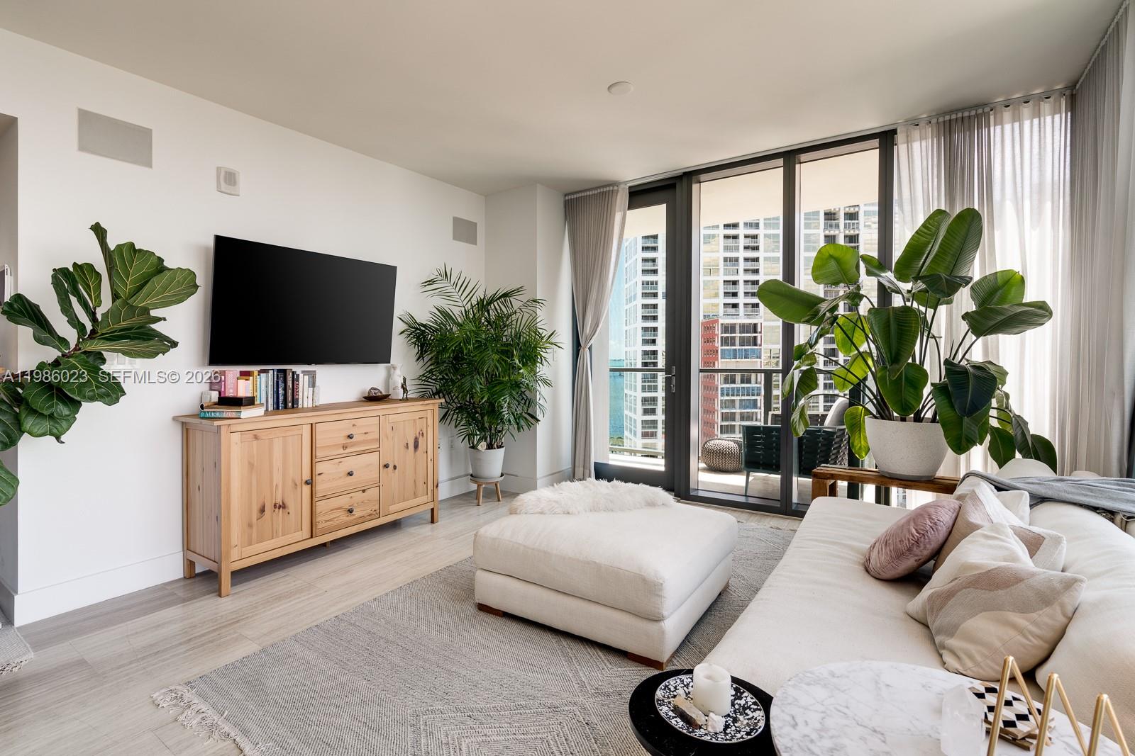 ECHO BRICKELL CONDO - Residential