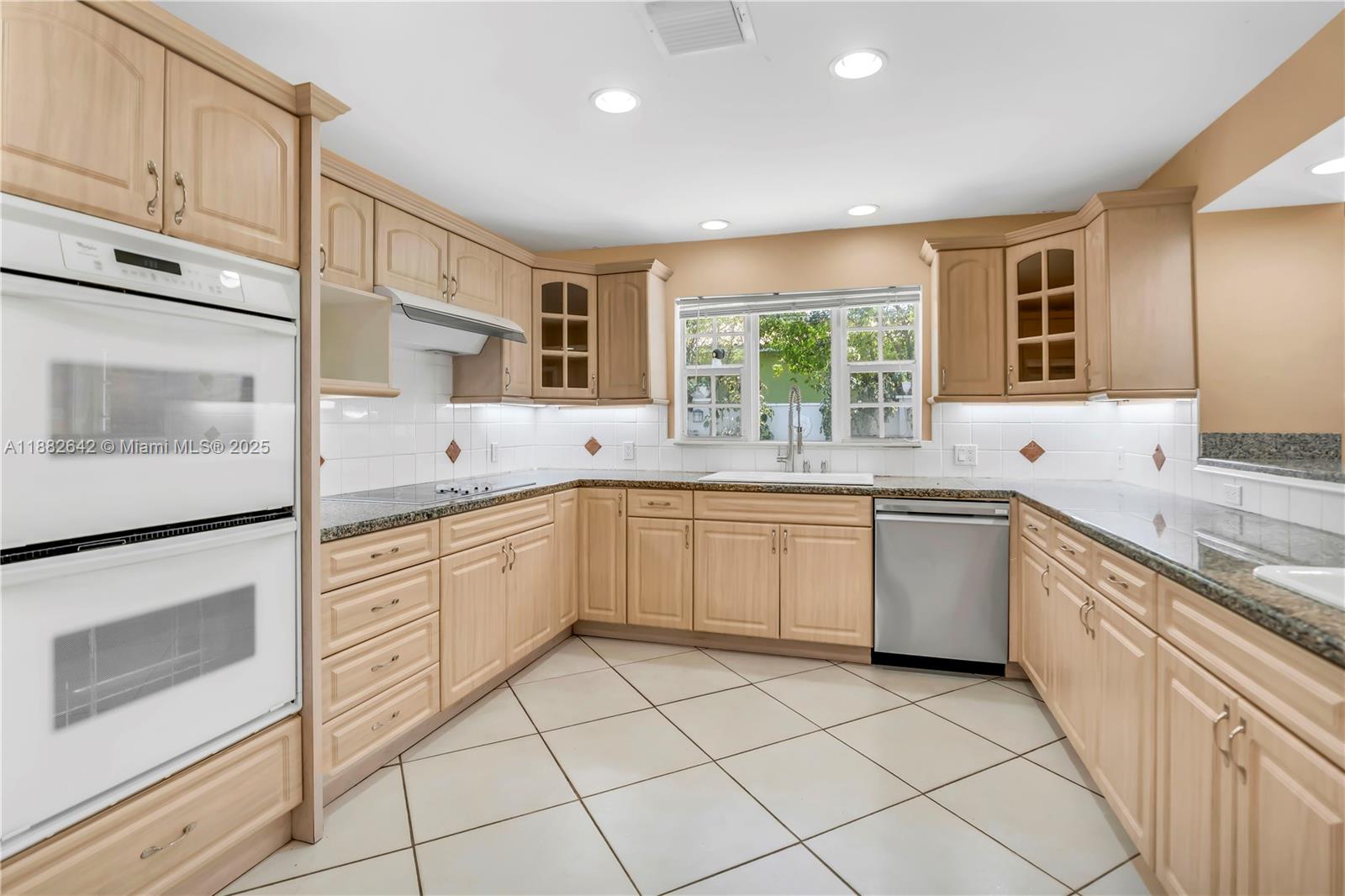 Golden Shores Ocean Blvd - Residential