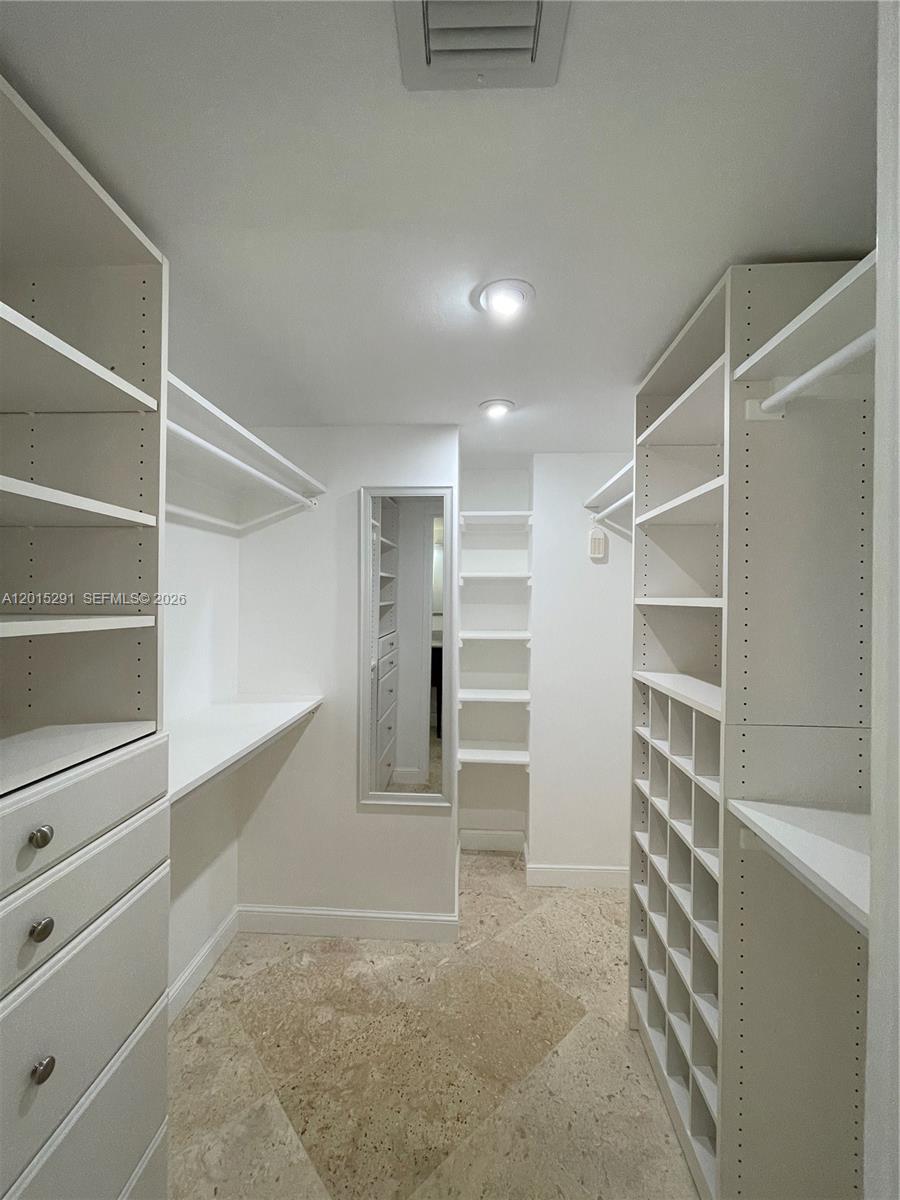 AVENTURA ELDORADO CONDO - Residential Lease
