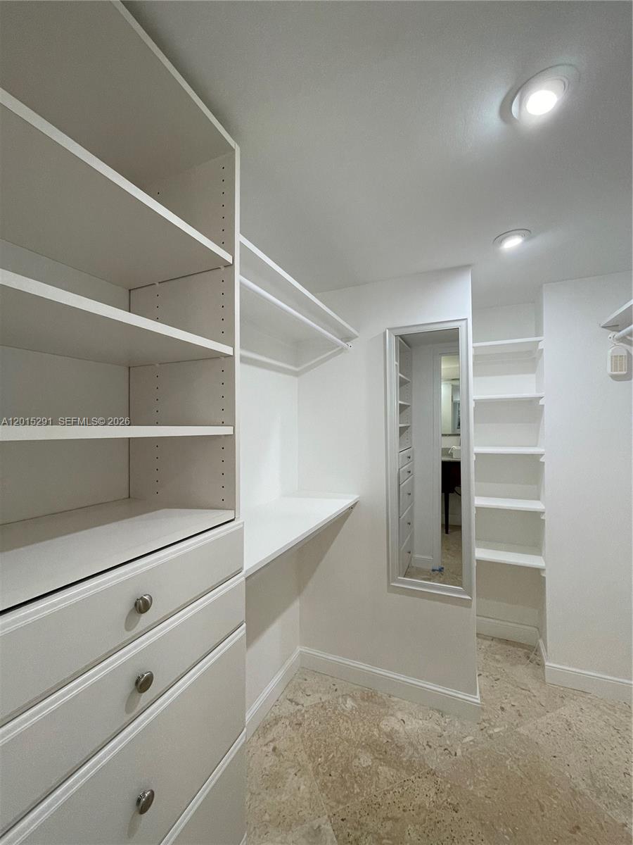 AVENTURA ELDORADO CONDO - Residential Lease
