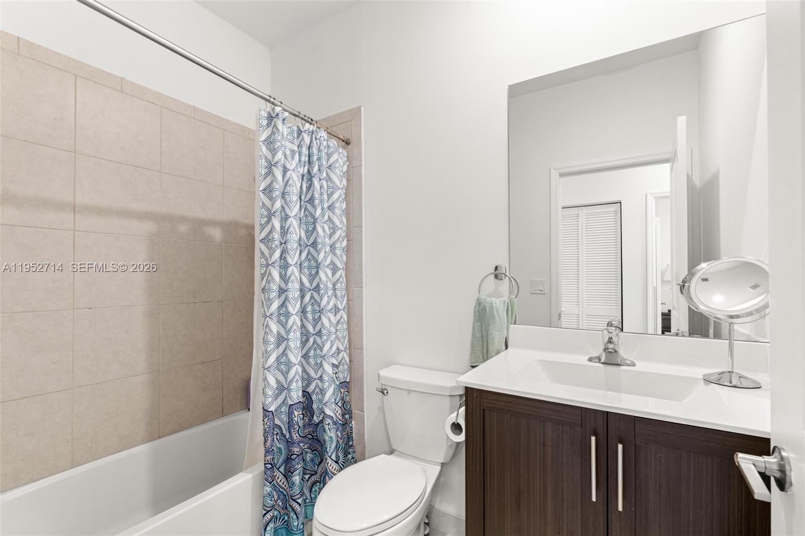 SILVER PALM RESIDENTIAL H - Residential