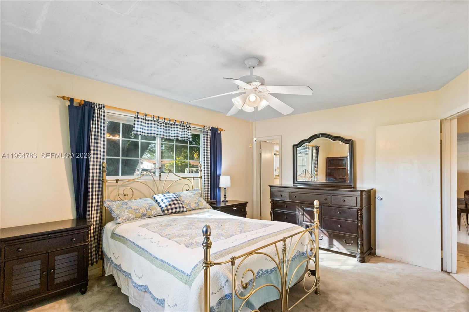 PASADENA LAKES WEST - Residential