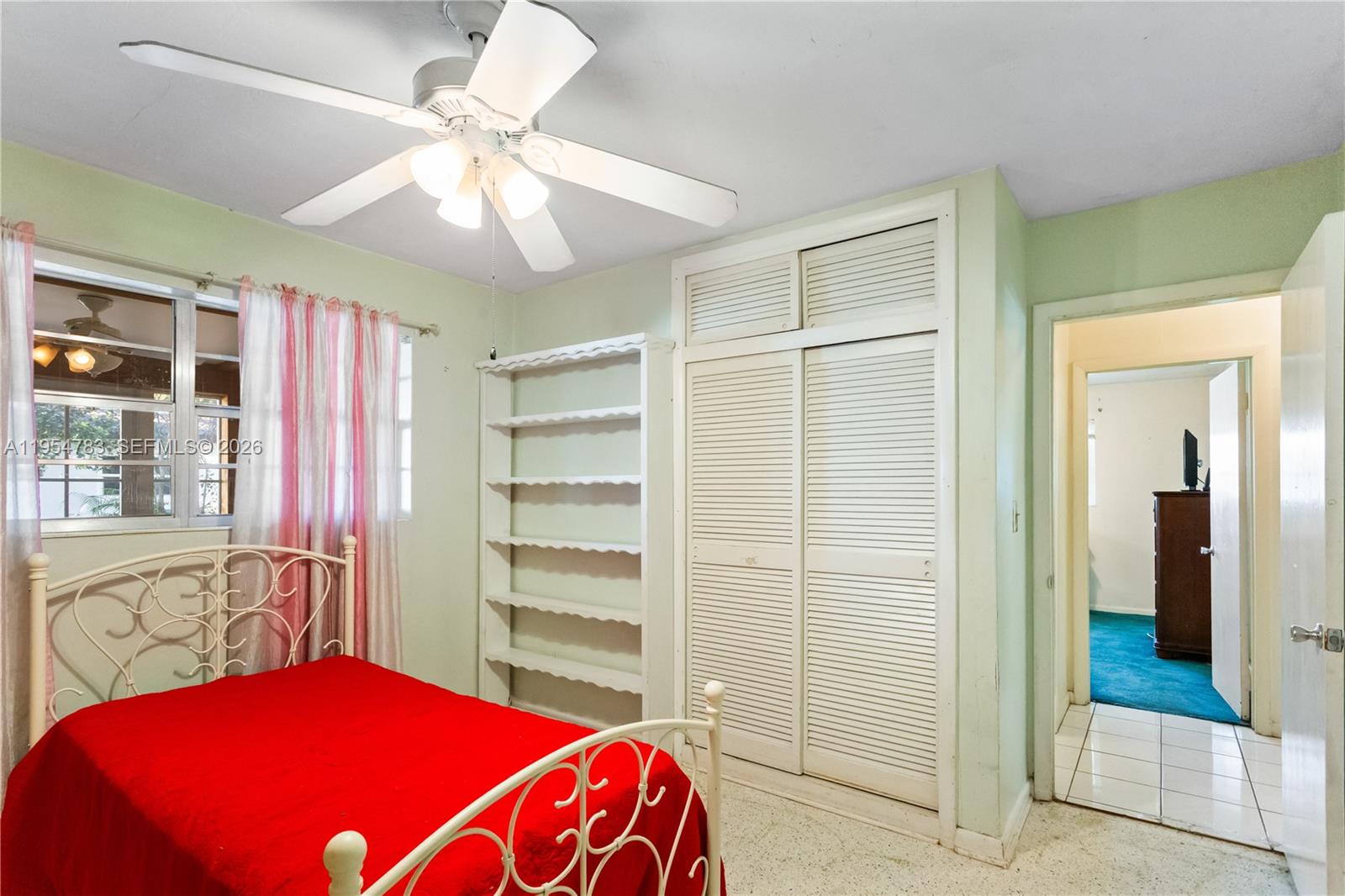 PASADENA LAKES WEST - Residential