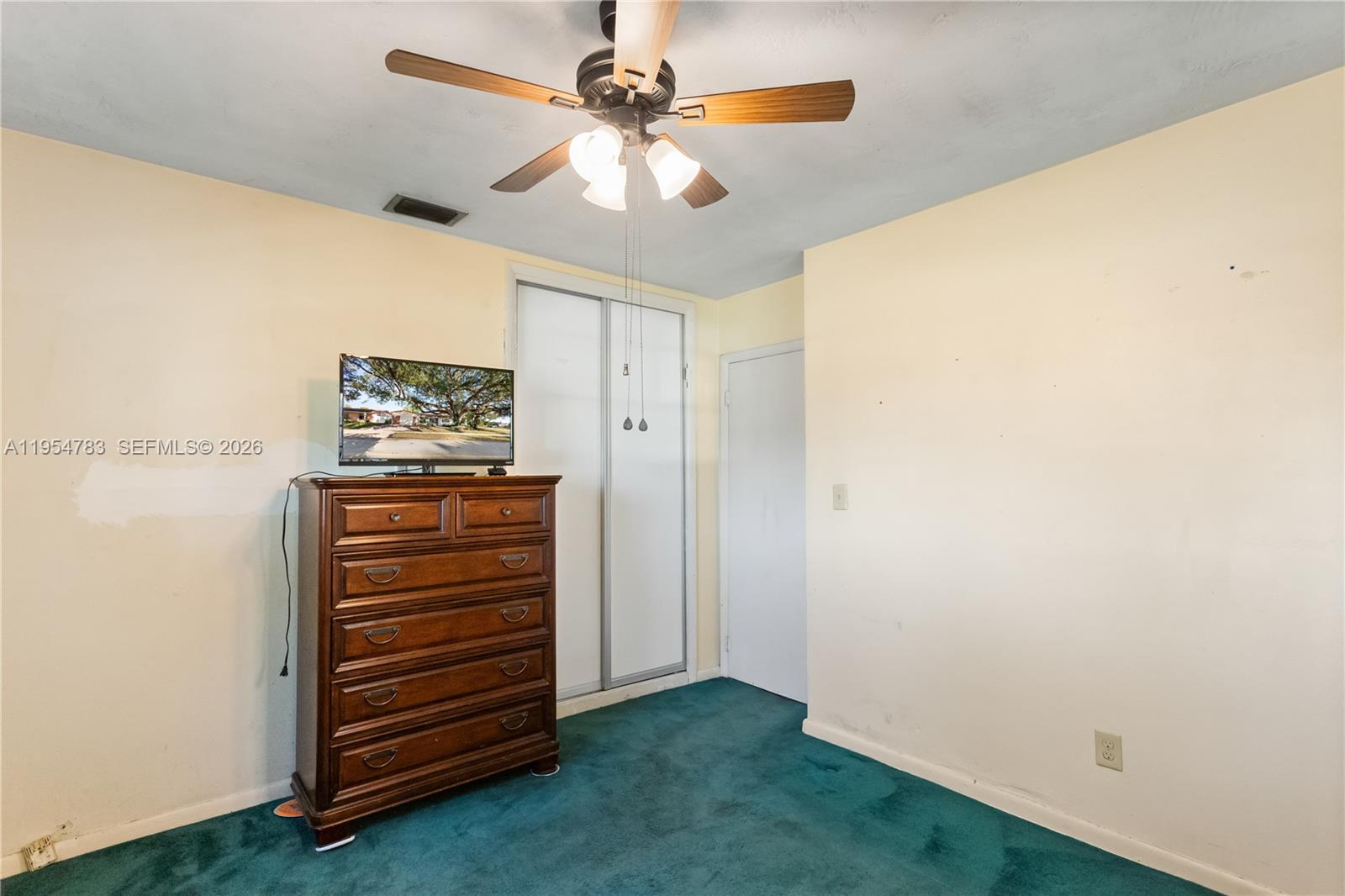 PASADENA LAKES WEST - Residential