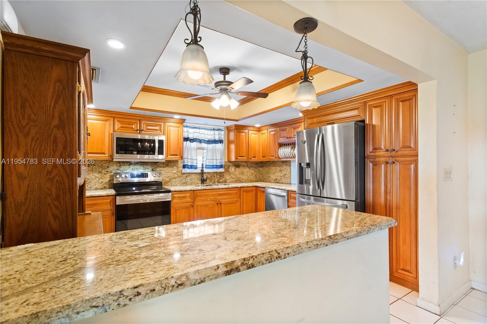 PASADENA LAKES WEST - Residential