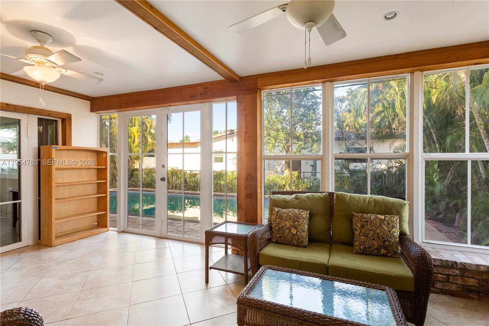 PASADENA LAKES WEST - Residential