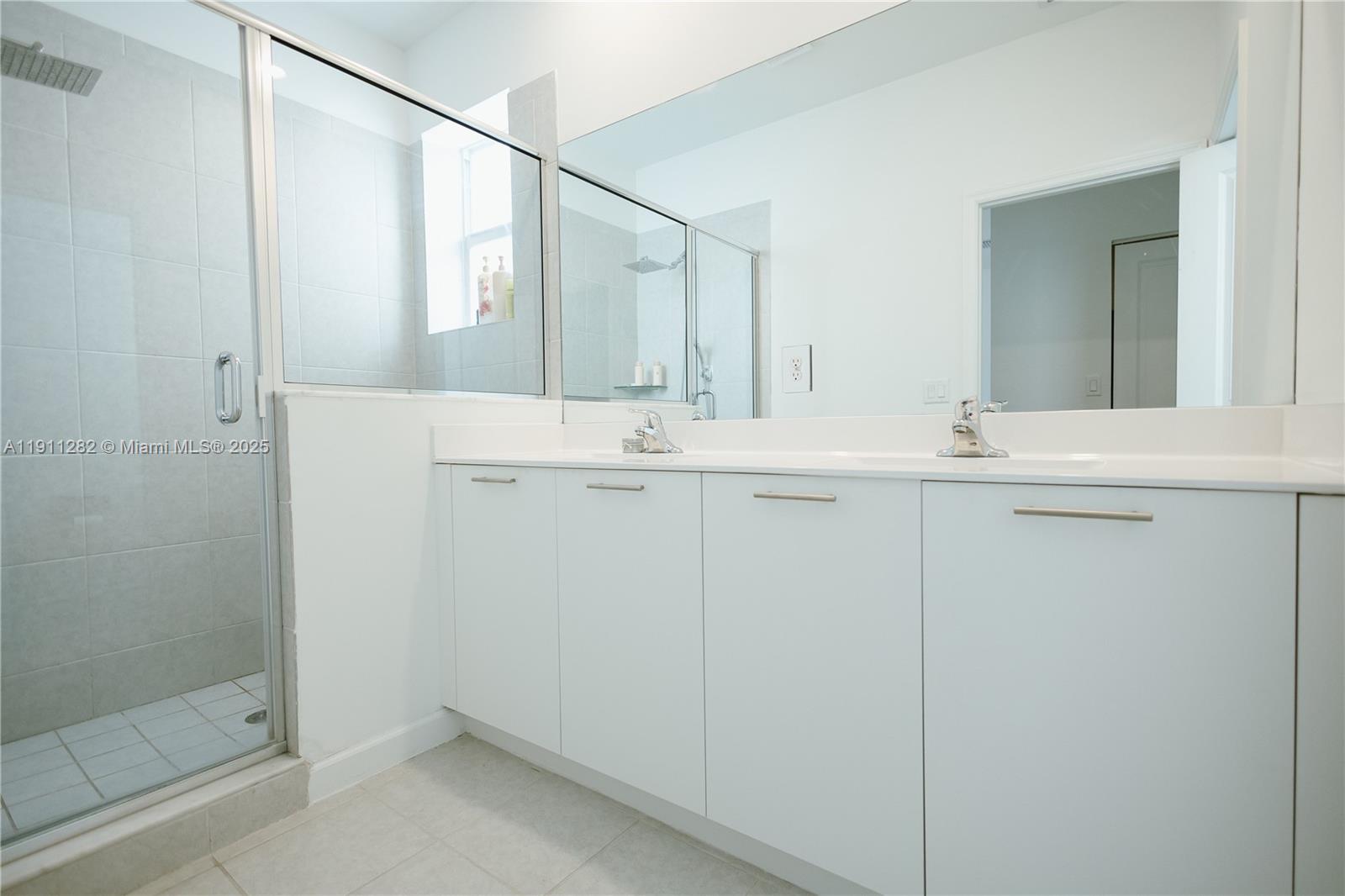 GOLF PARK SEC 1 - Residential Lease