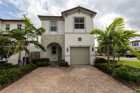 2388 NW 130th Ter 2388 Miami FL 33167