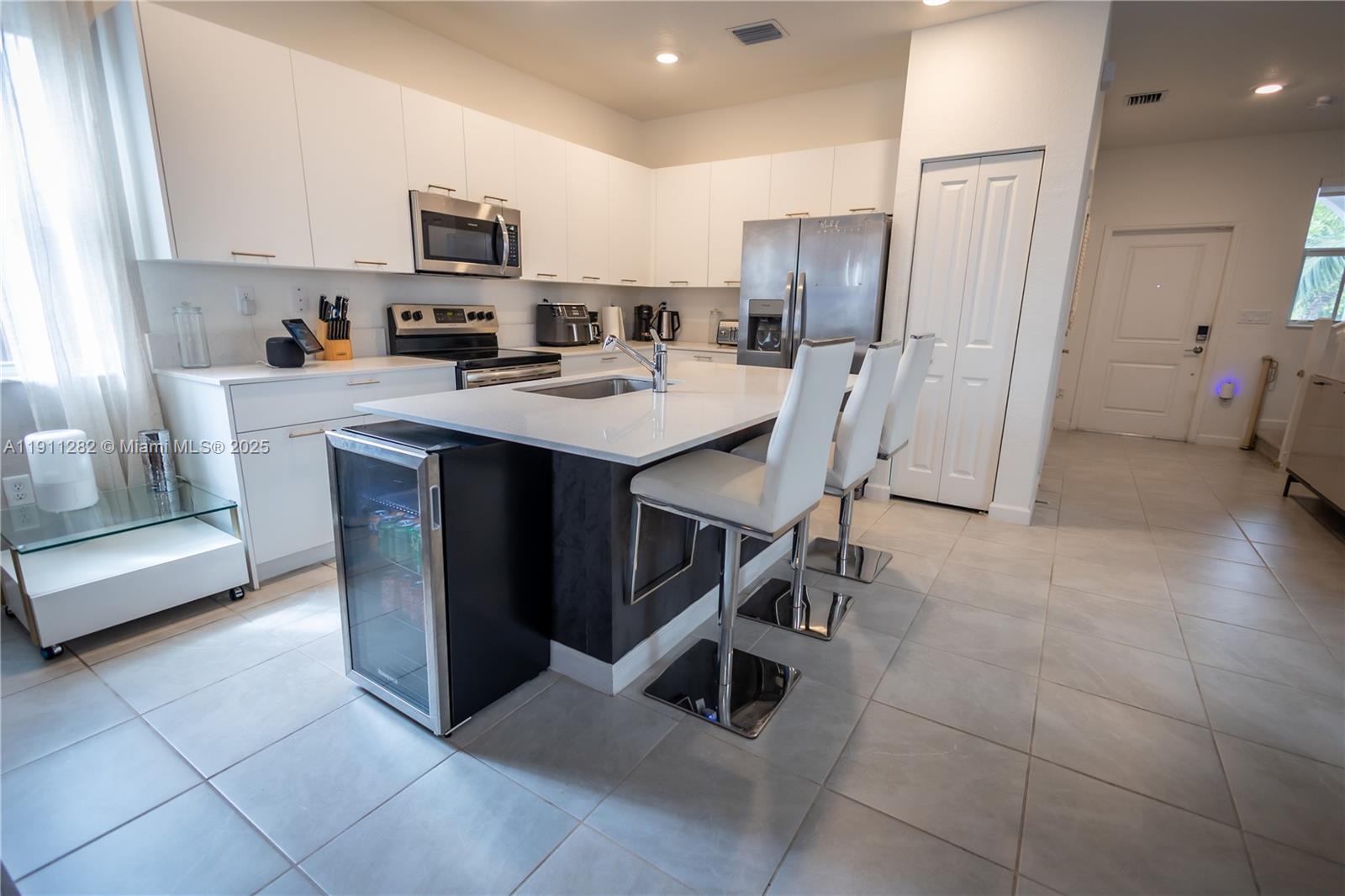 GOLF PARK SEC 1 - Residential Lease