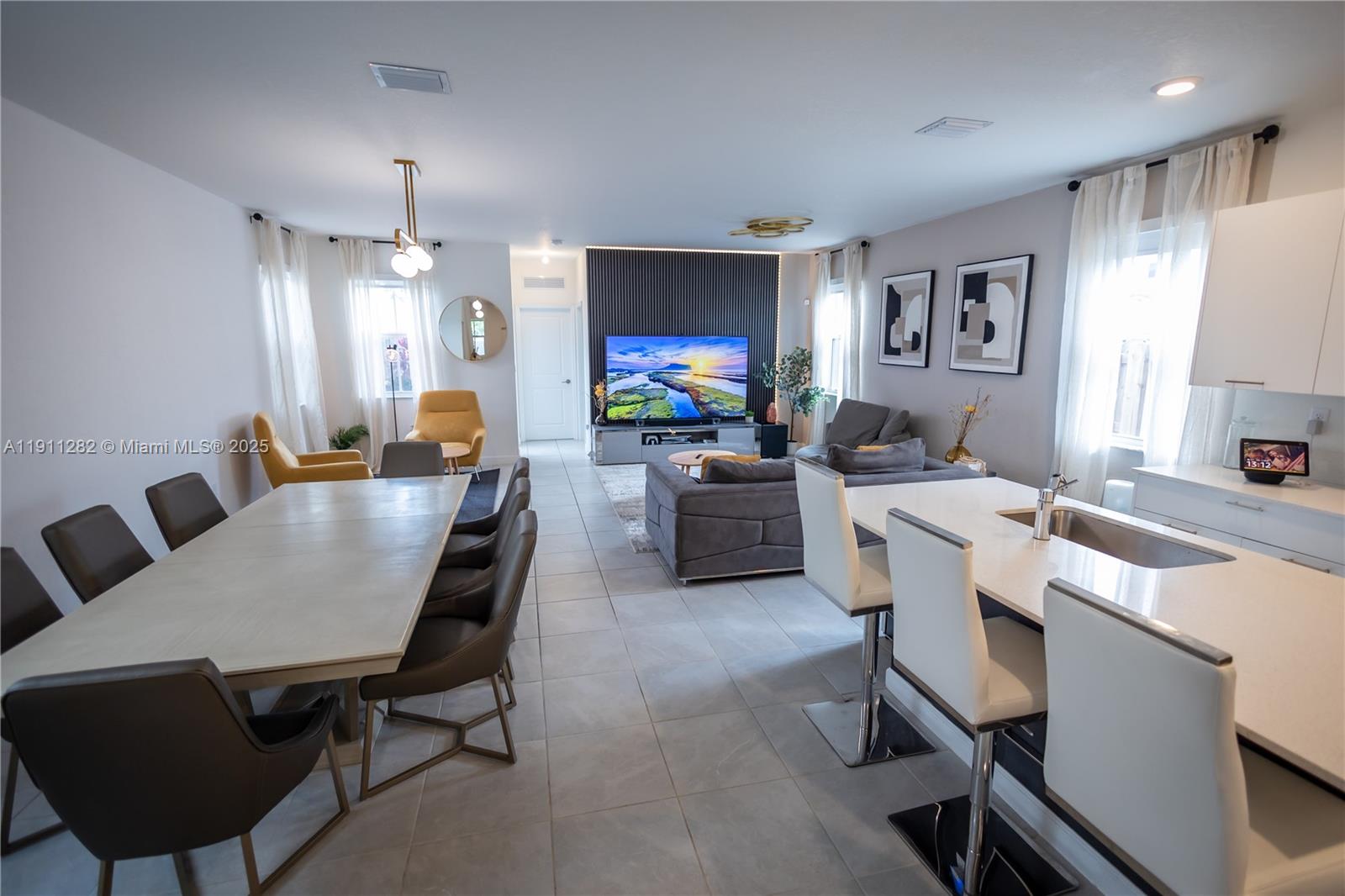 GOLF PARK SEC 1 - Residential Lease