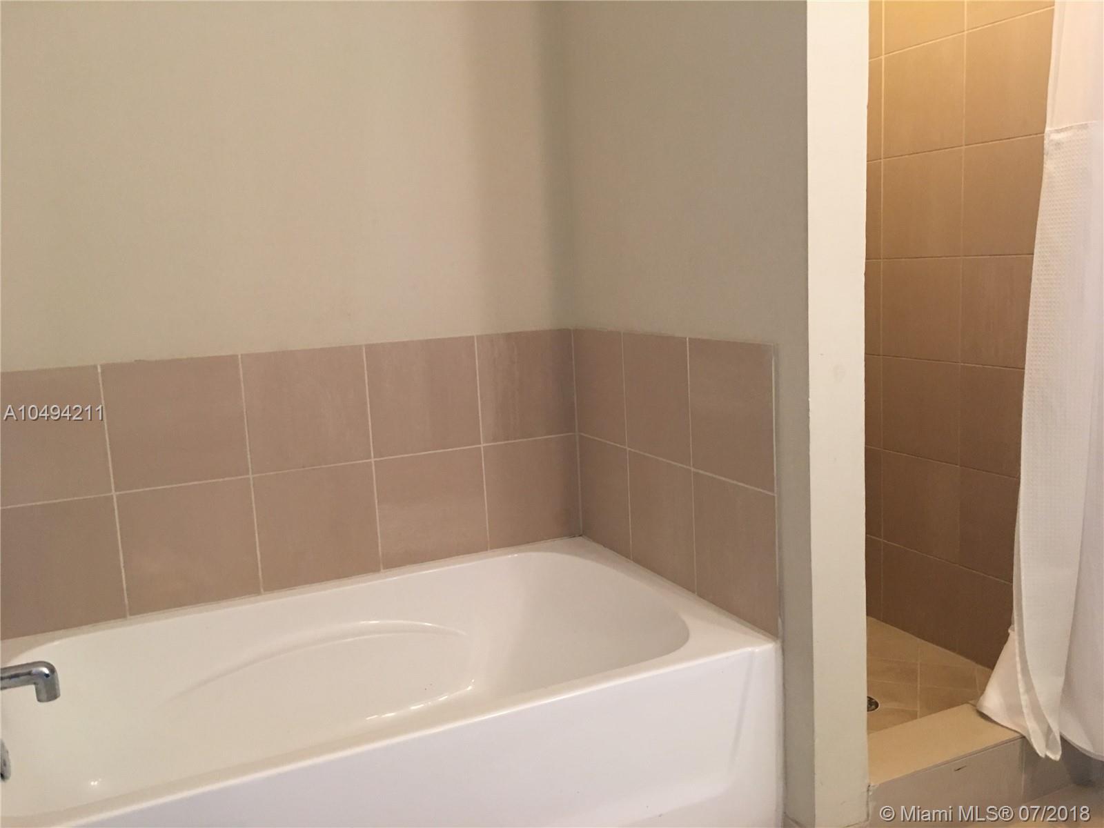 GALLERY ART CONDO - Residential Lease