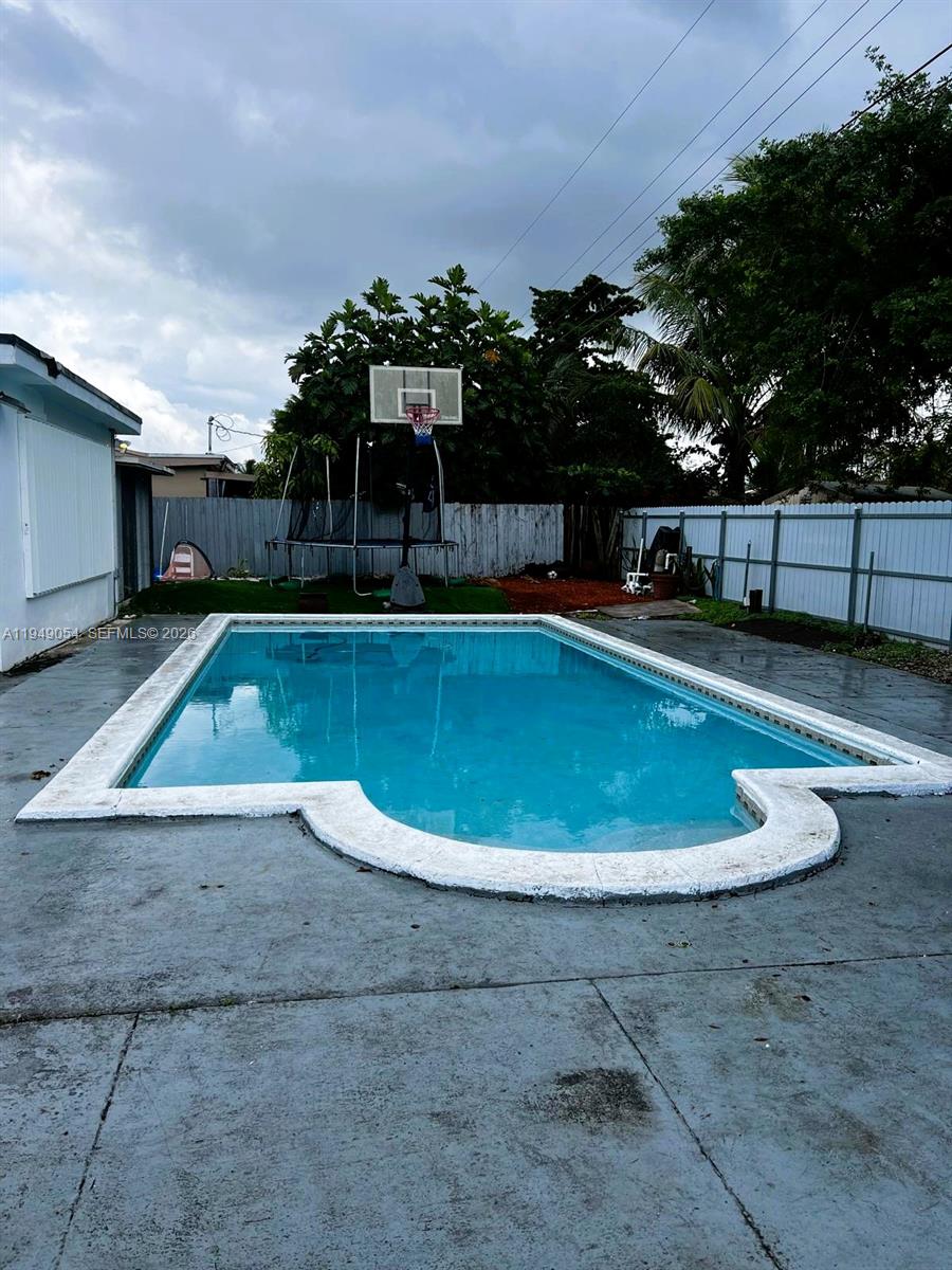 IVES ESTATES SEC 1 - Residential