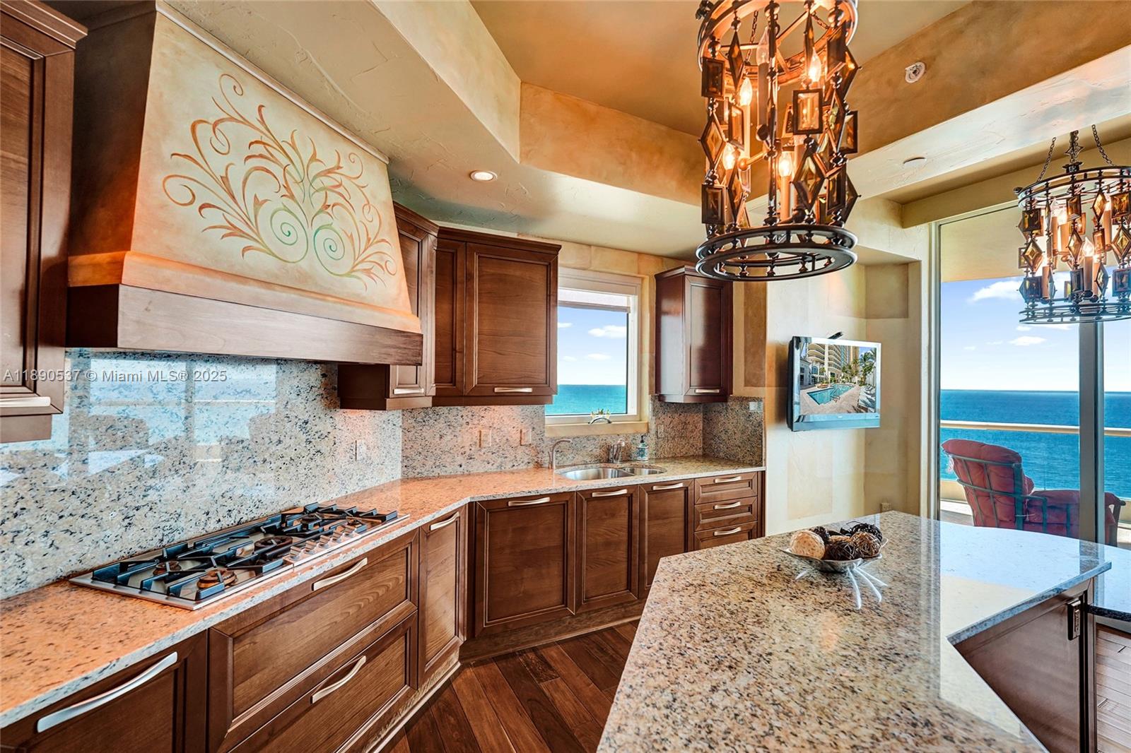 TURNBERRY OCEAN COLONY SO - Residential