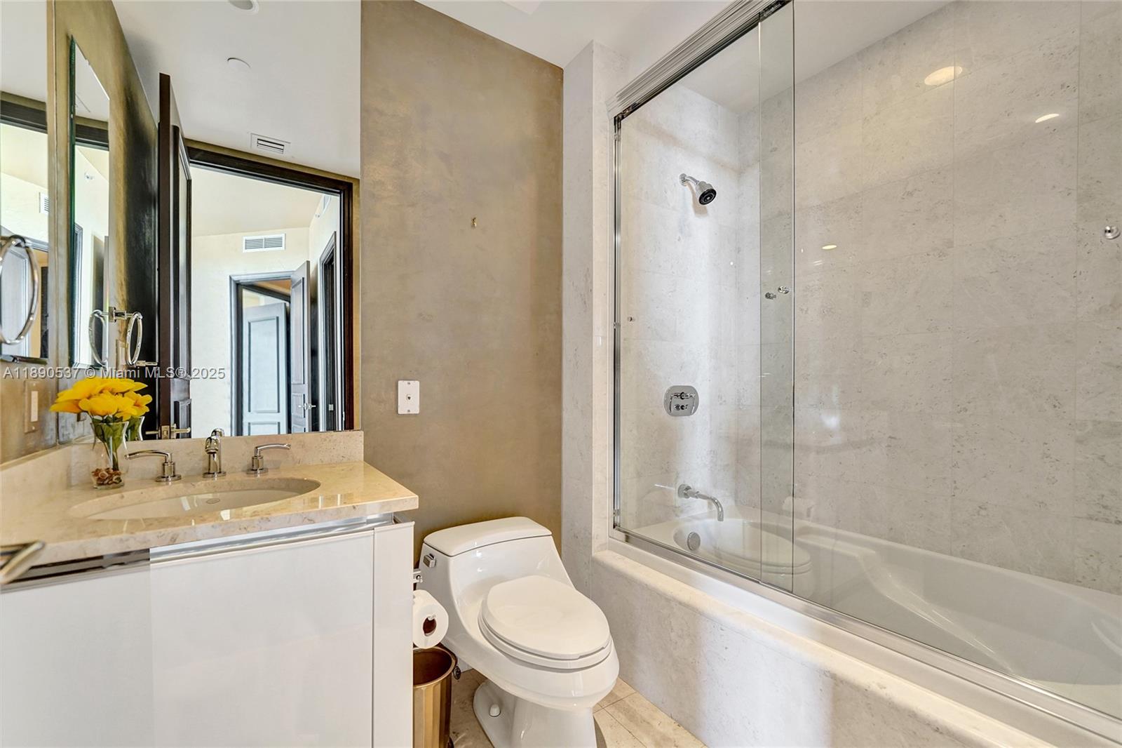 TURNBERRY OCEAN COLONY SO - Residential