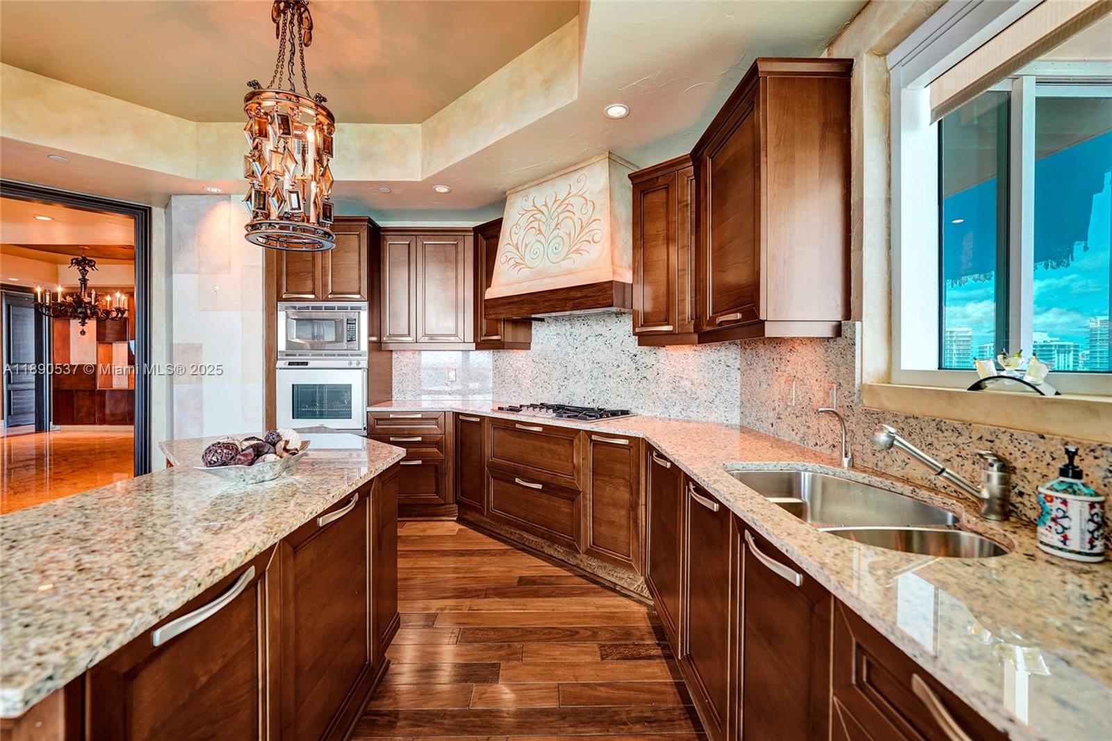 TURNBERRY OCEAN COLONY SO - Residential