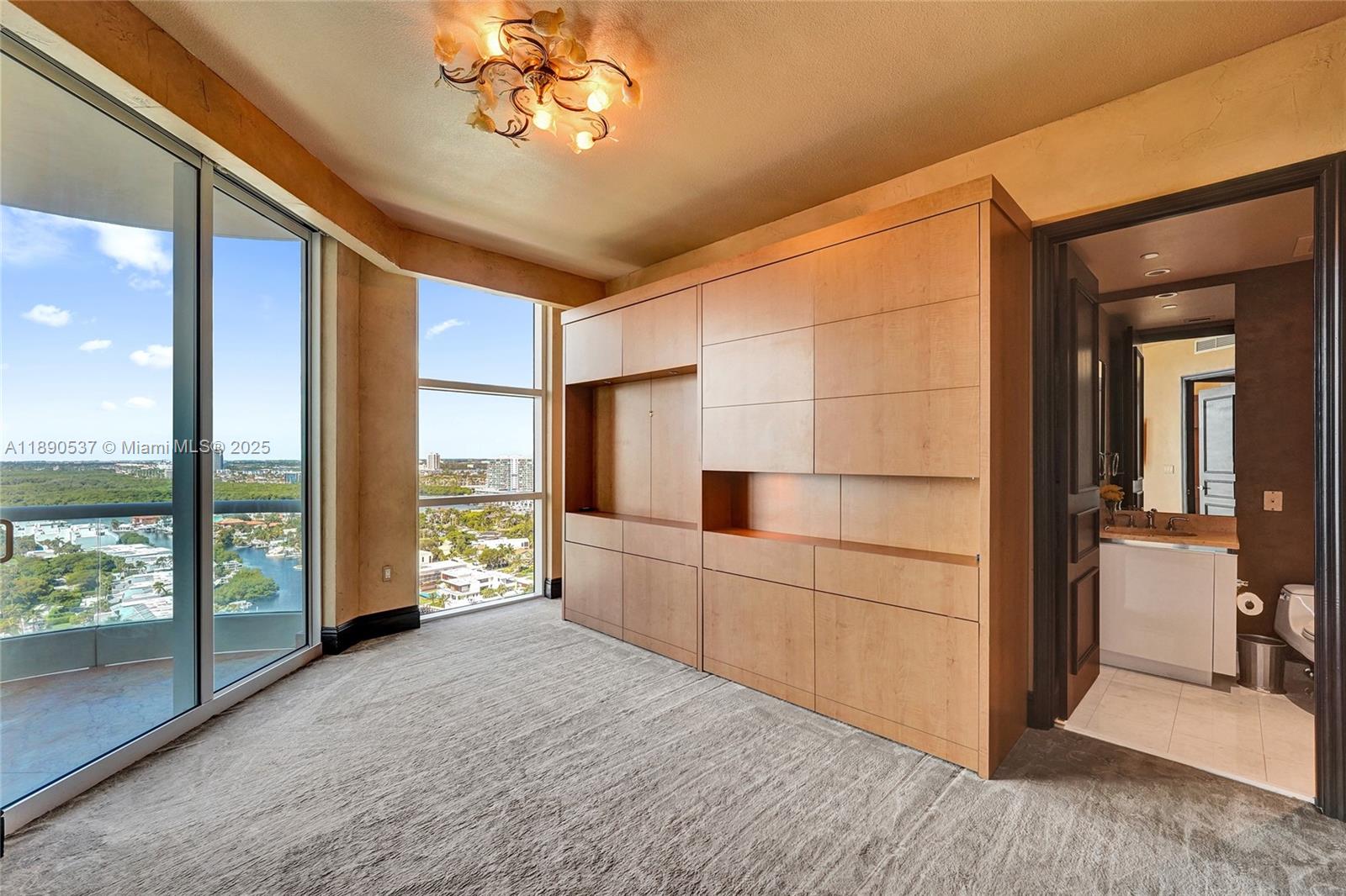 TURNBERRY OCEAN COLONY SO - Residential