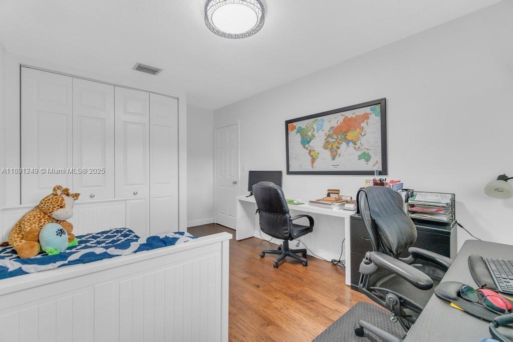 CALUSA POINT - Residential