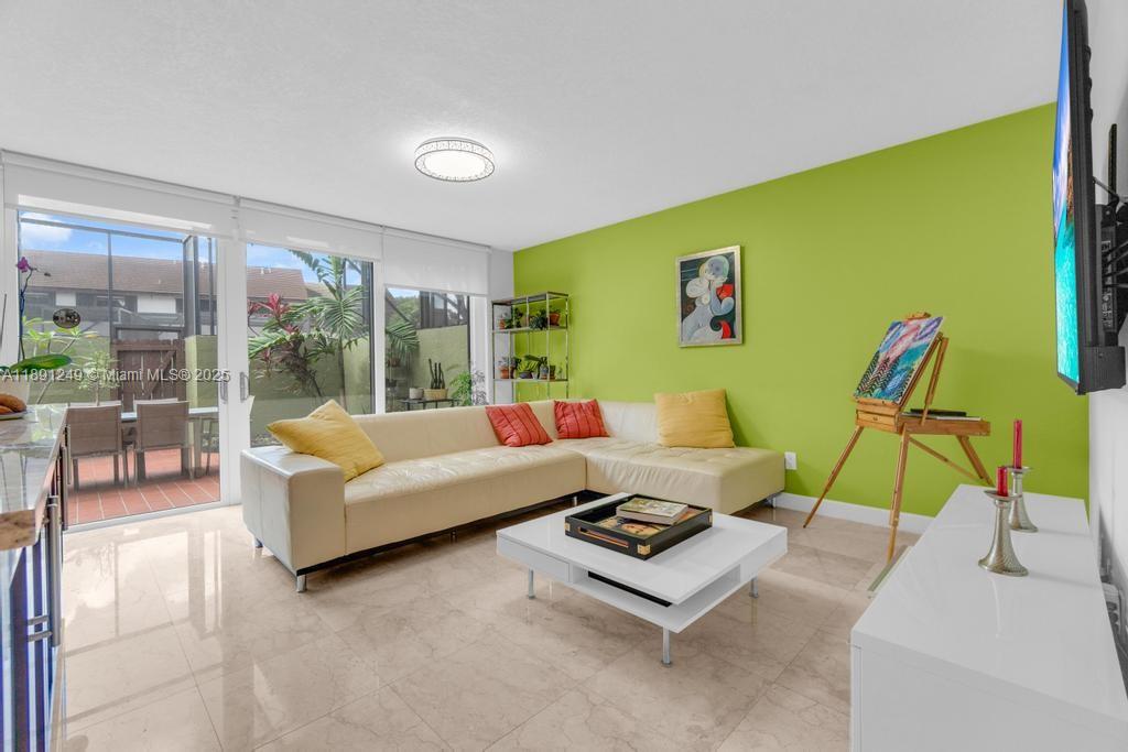 CALUSA POINT - Residential