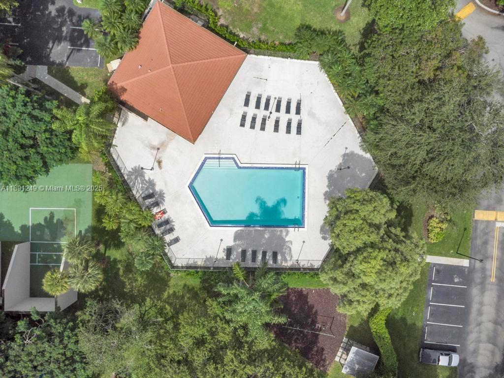 CALUSA POINT - Residential