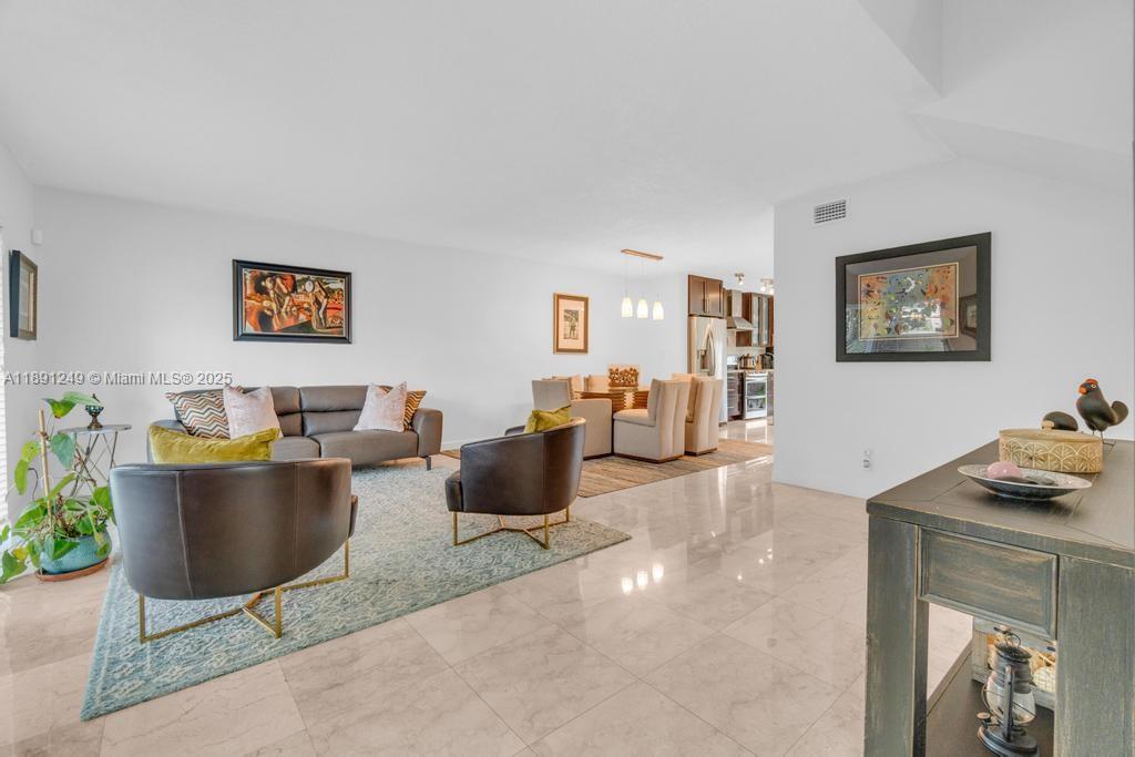 CALUSA POINT - Residential