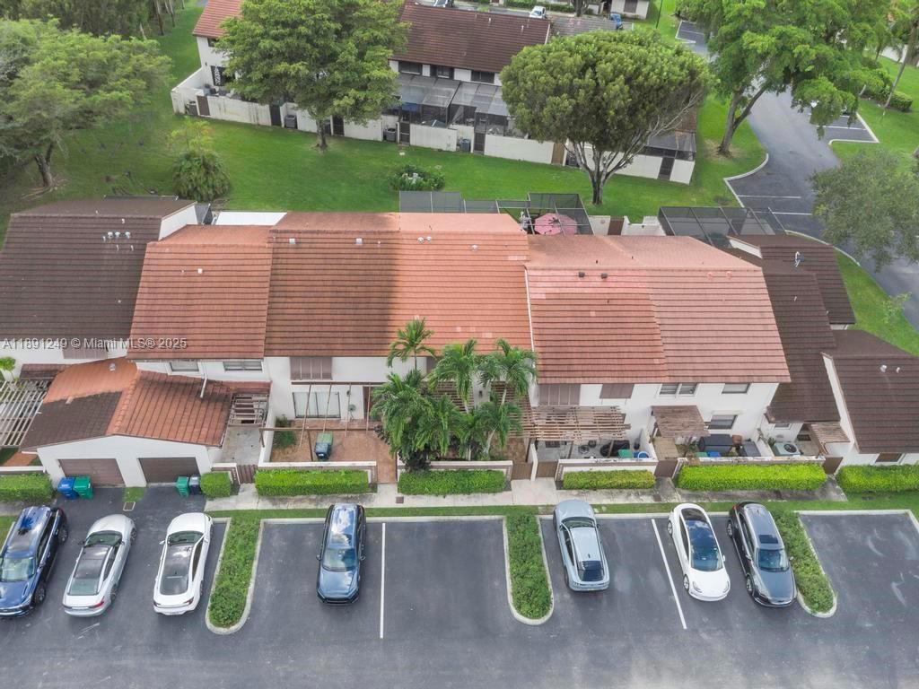 CALUSA POINT - Residential