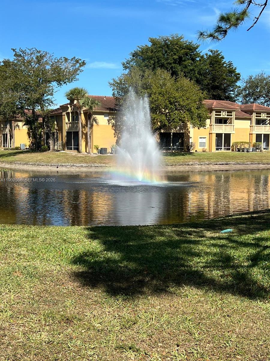 PALM LAKE CONDO - Residential