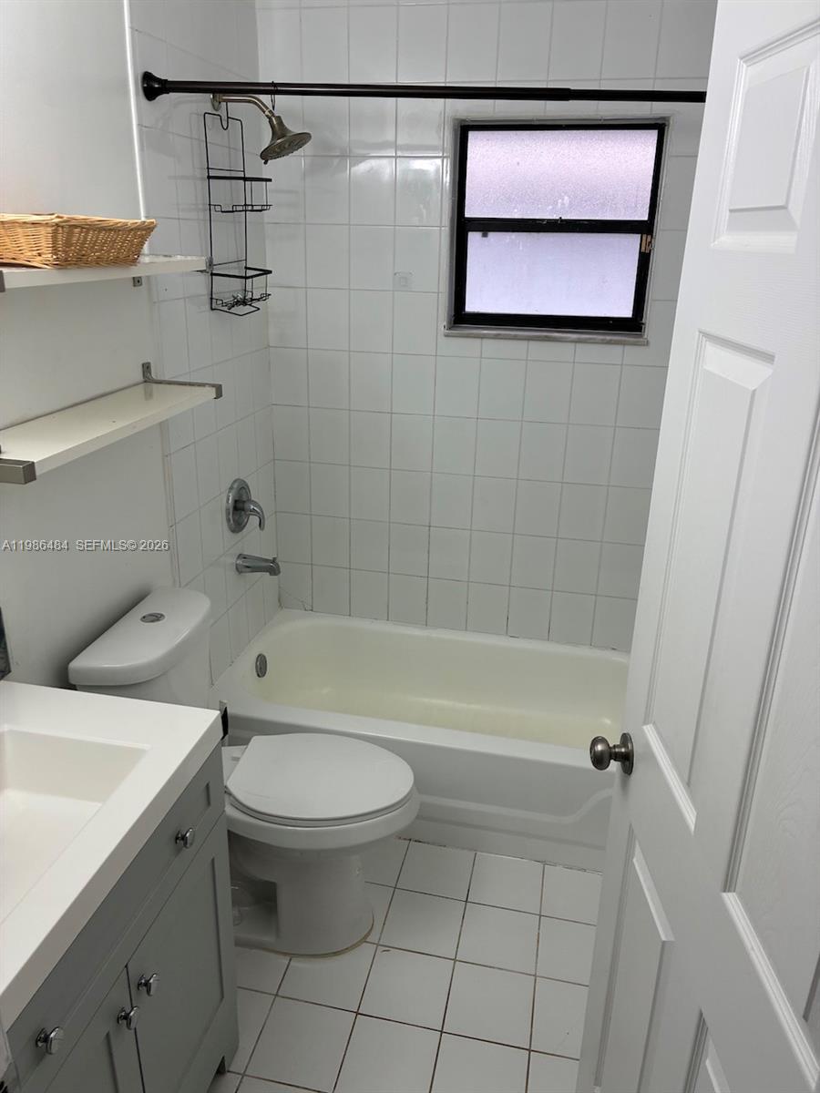 ANGELICA GARDENS AT LAKES - Residential Lease